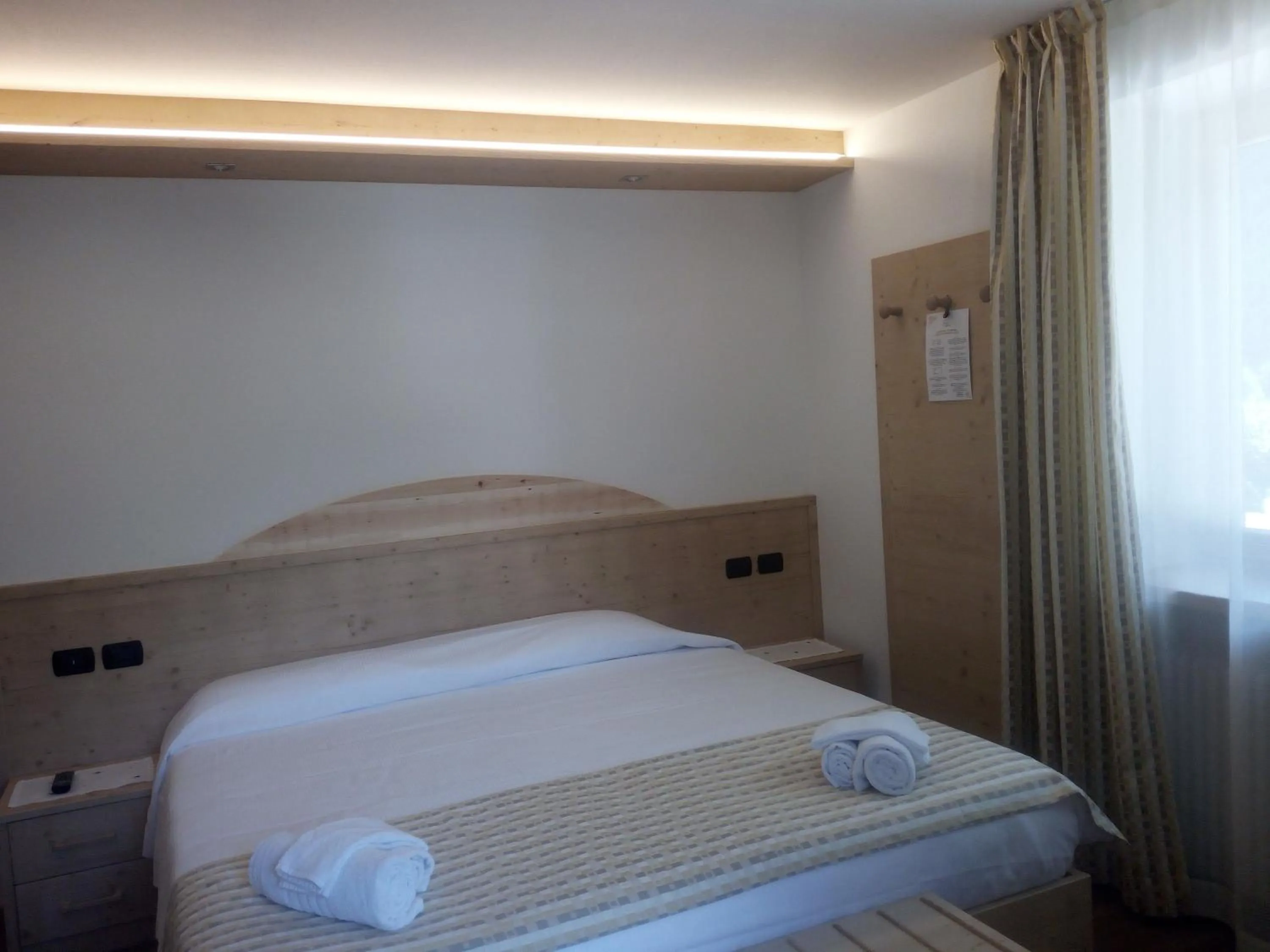 Bed in Hotel Stella Alpina