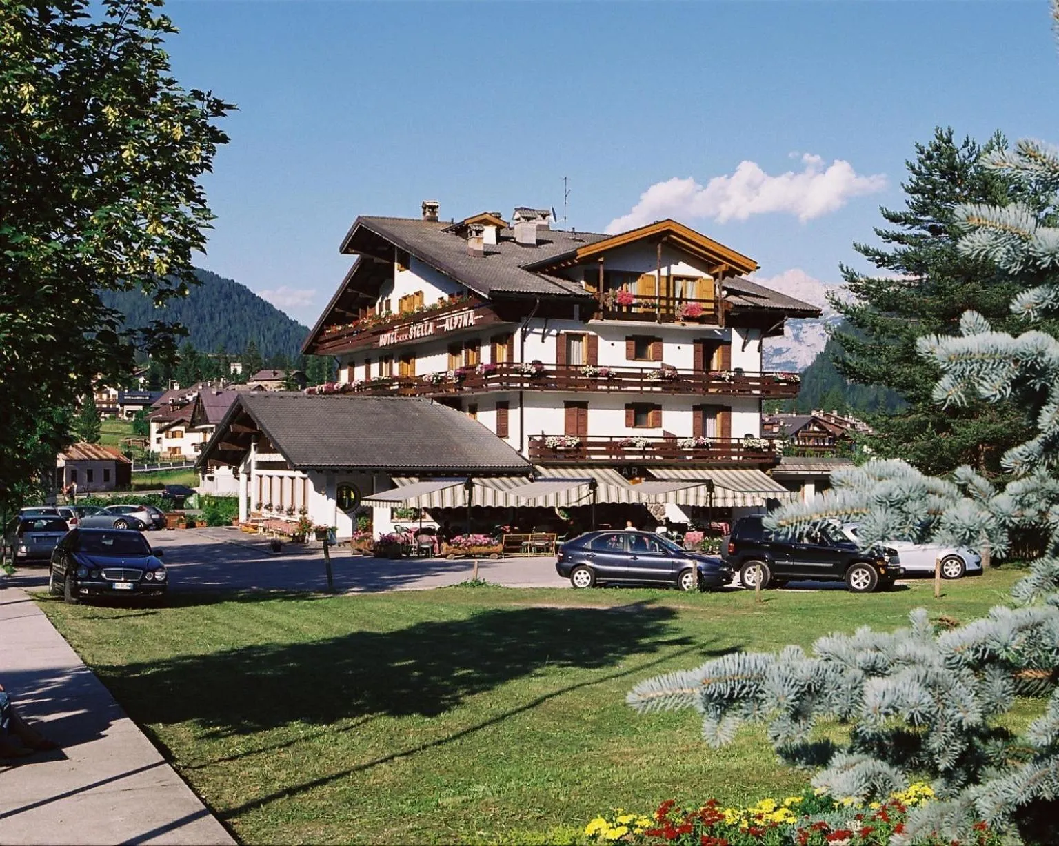 Property building in Hotel Stella Alpina