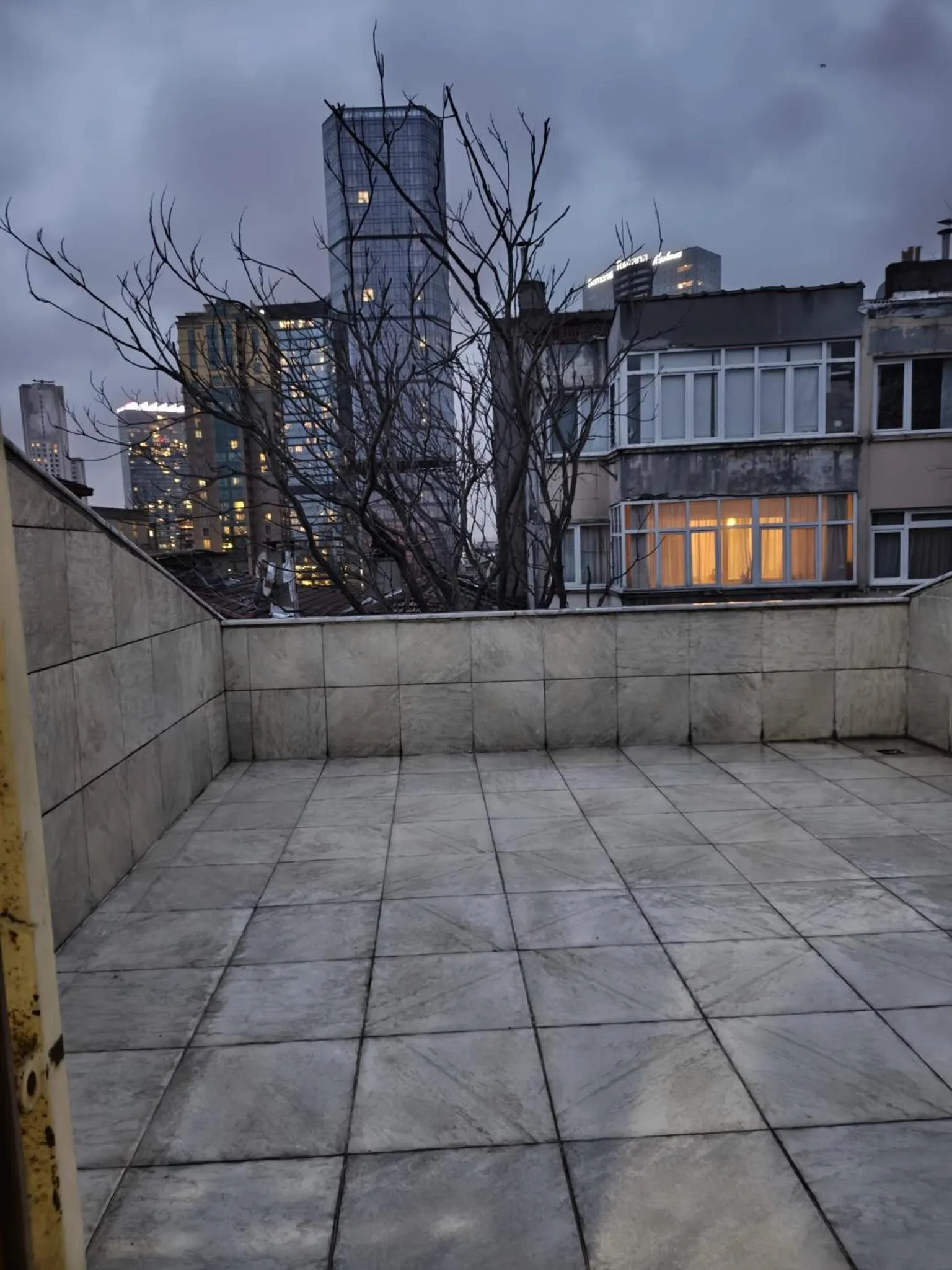 Night in Royal Garden Suite and Hotel