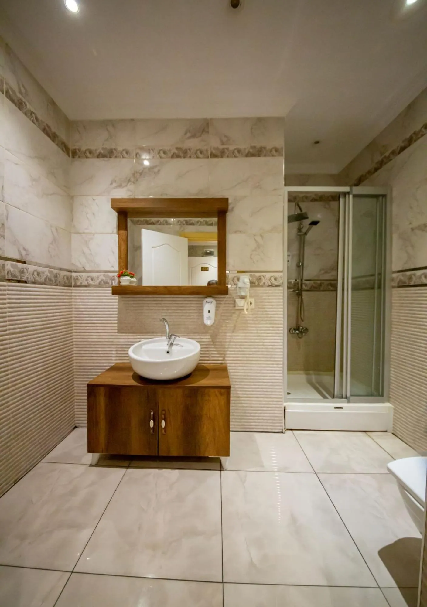 Bathroom in Royal Garden Suite and Hotel