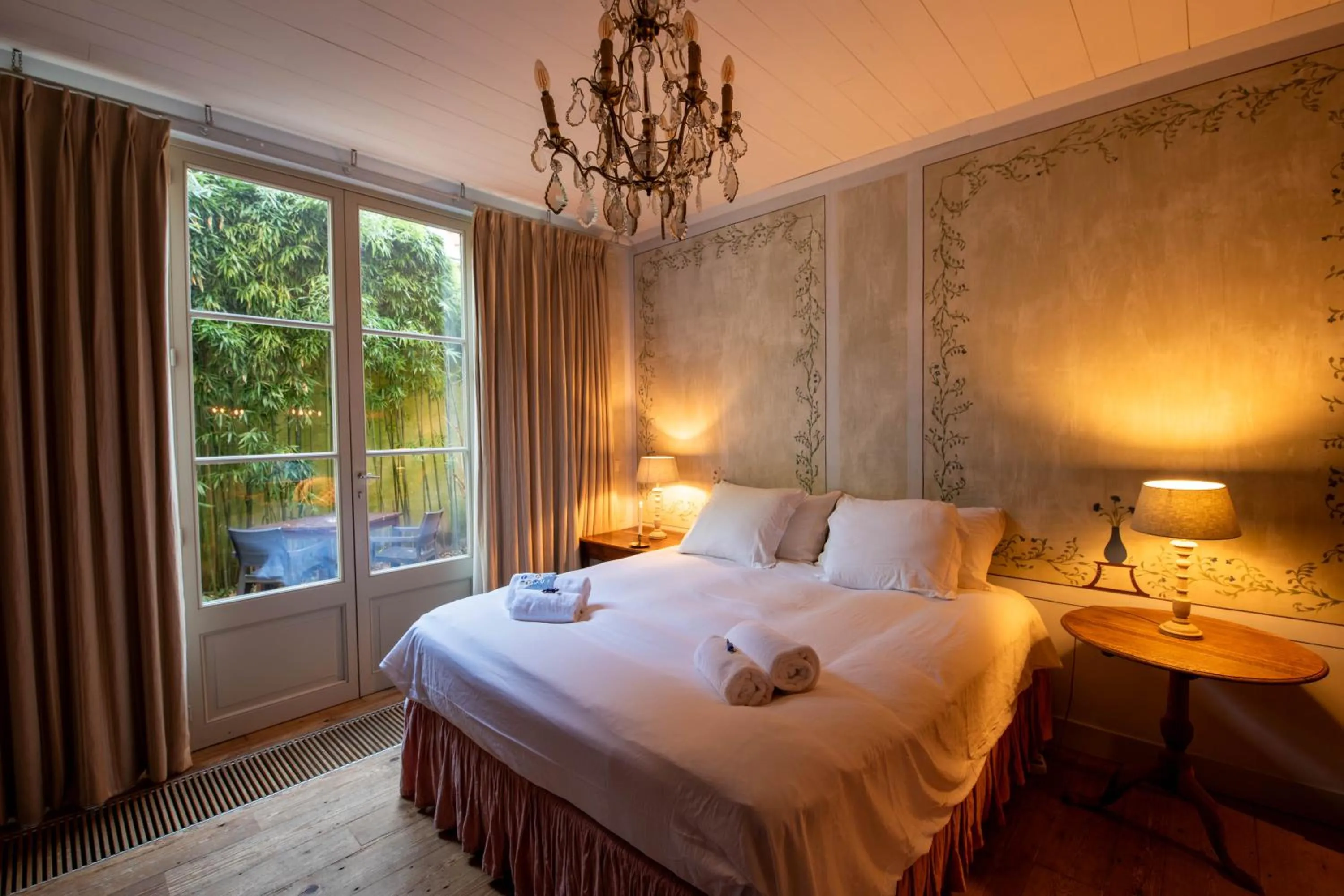 Balcony/Terrace, Bed in B&B De Corenbloem Luxury Guesthouse - Adults Only