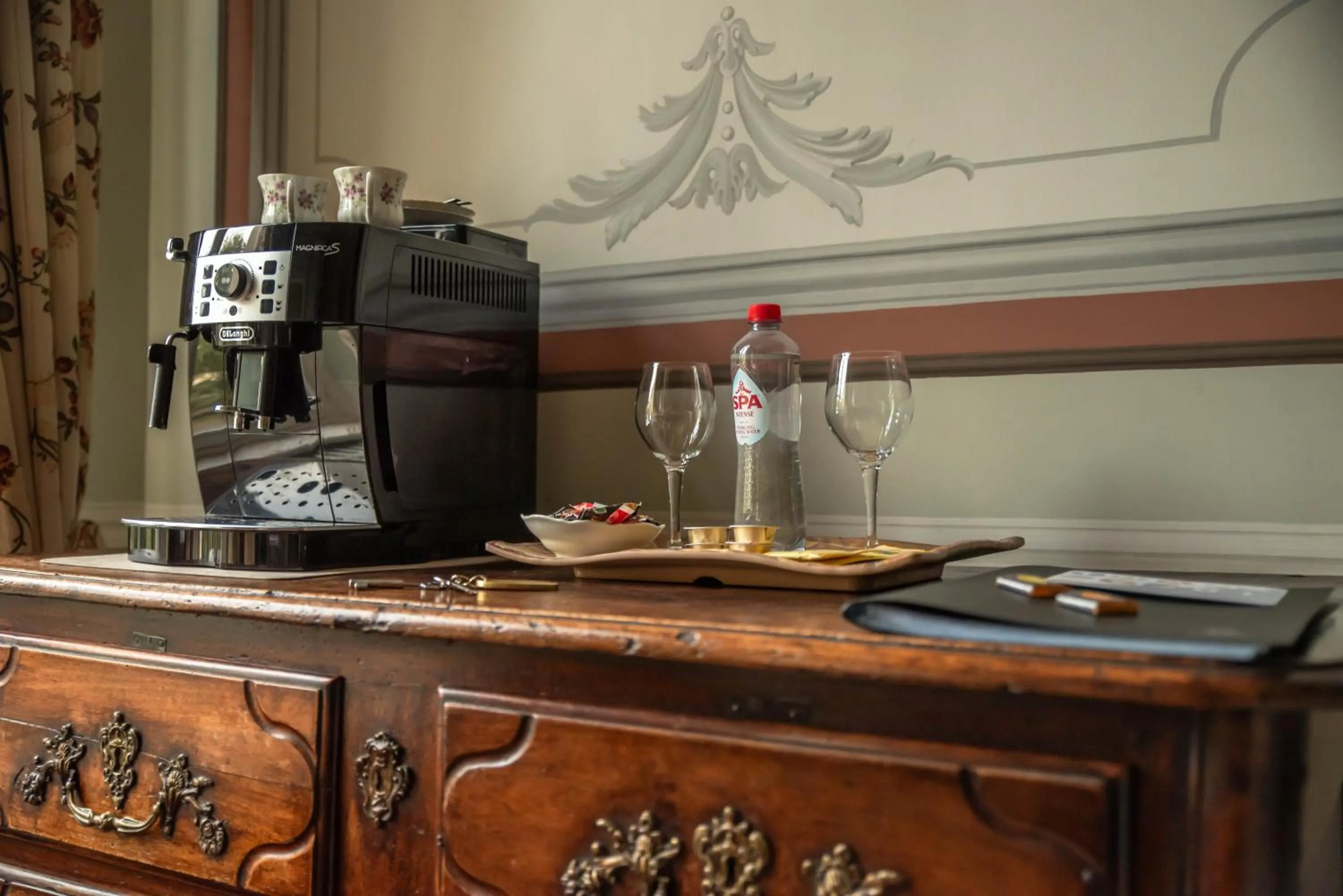 Coffee/tea facilities in B&B De Corenbloem Luxury Guesthouse - Adults Only