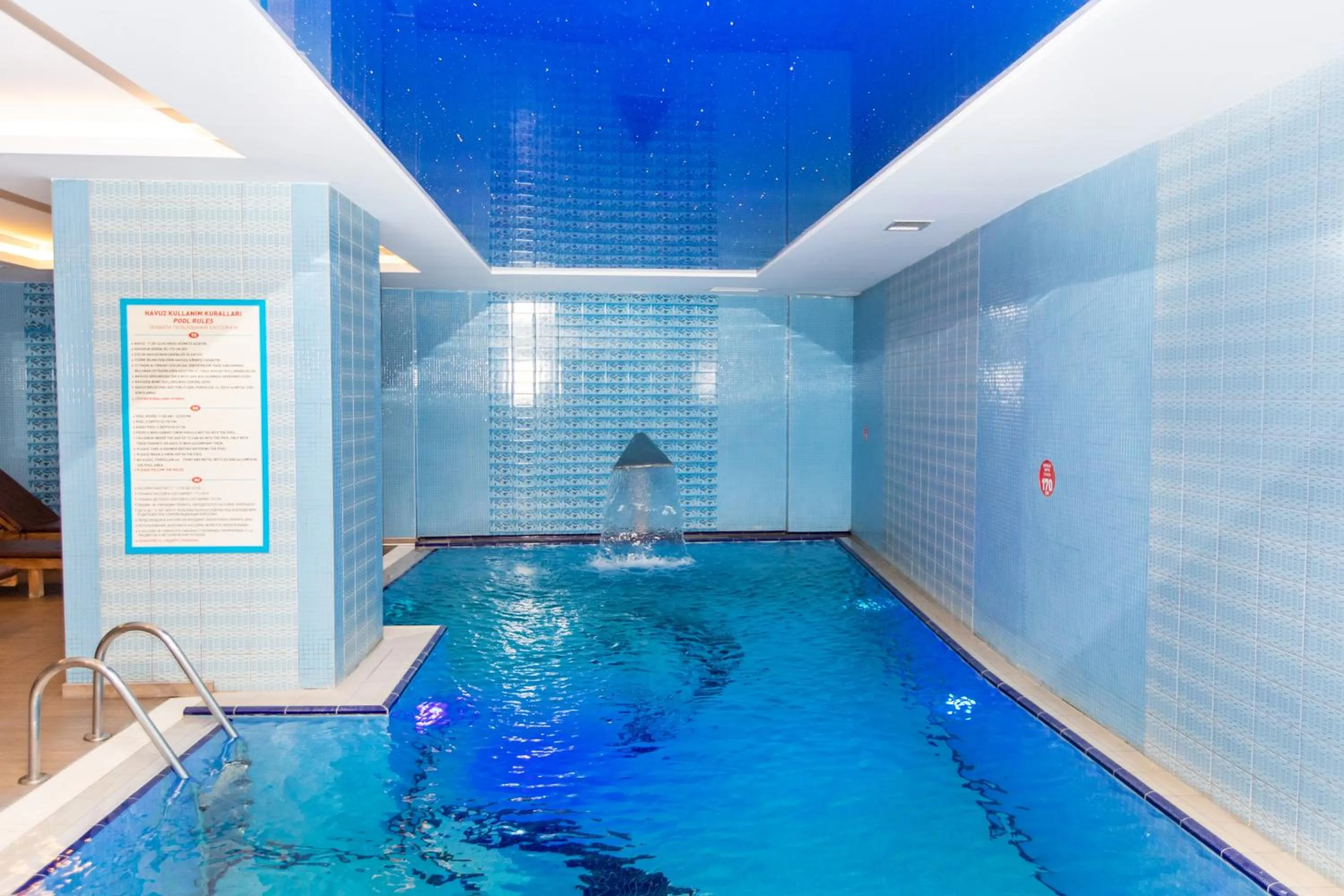 Swimming pool in Baron Hotel & Spa