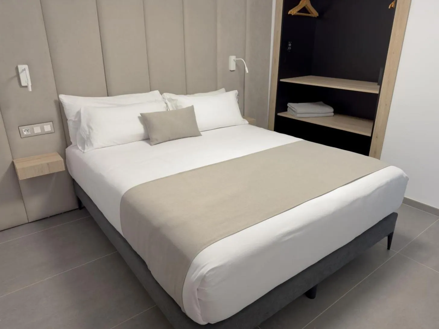 Bed in Costa Adeje Garden Aparthotel