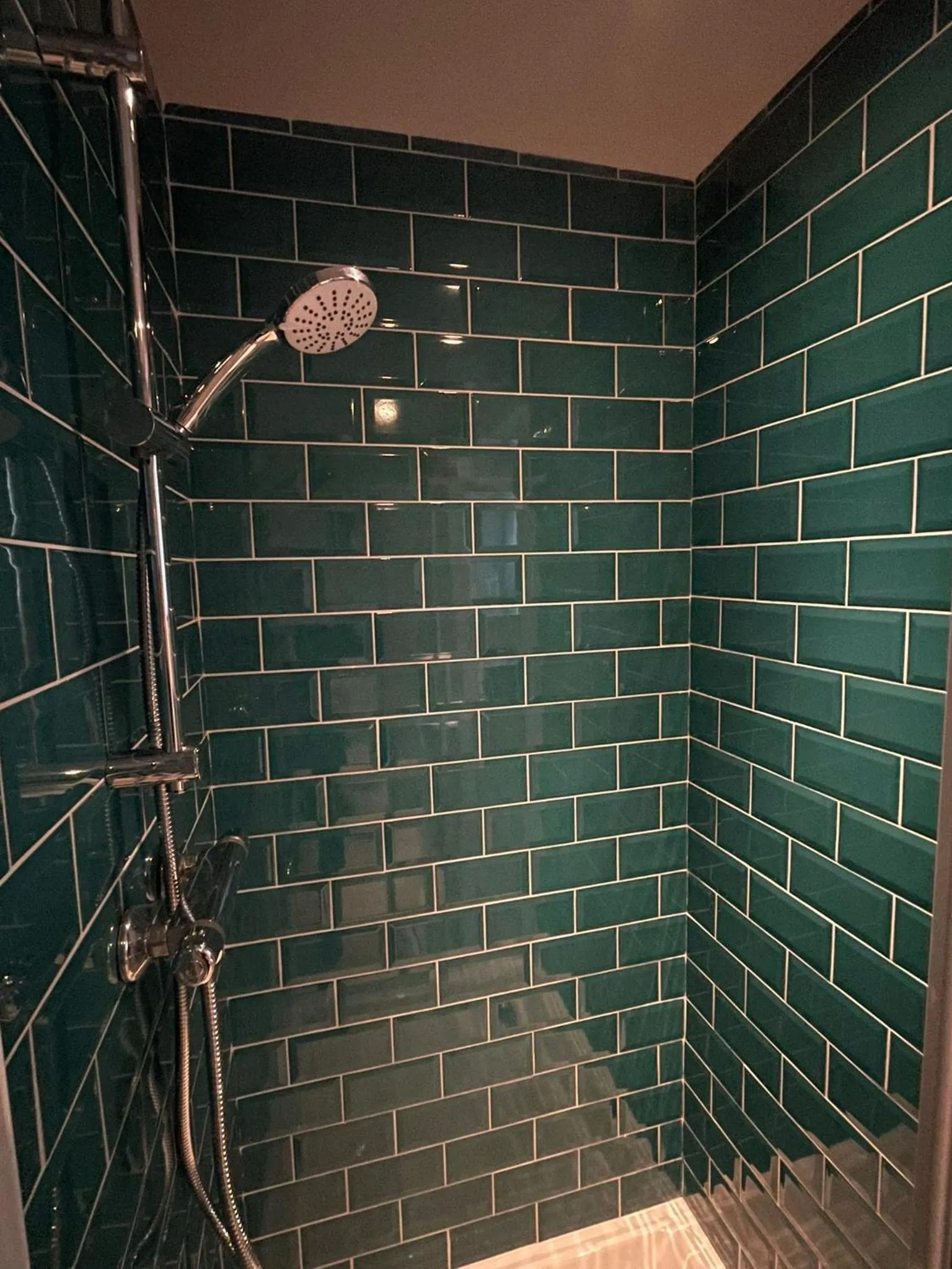 Bathroom in The Farmers Boy Inn Guest House