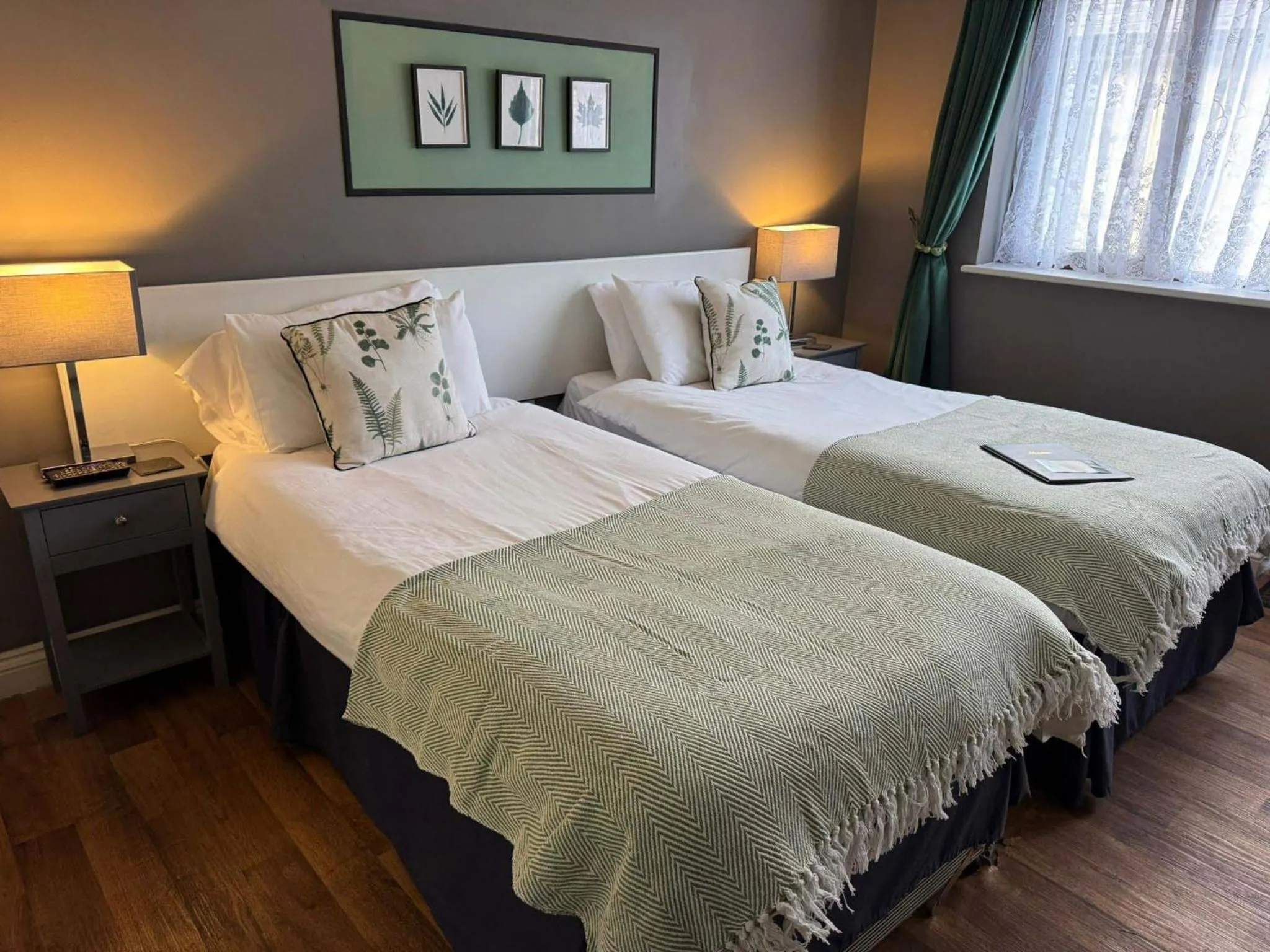 Bed in The Farmers Boy Inn Guest House