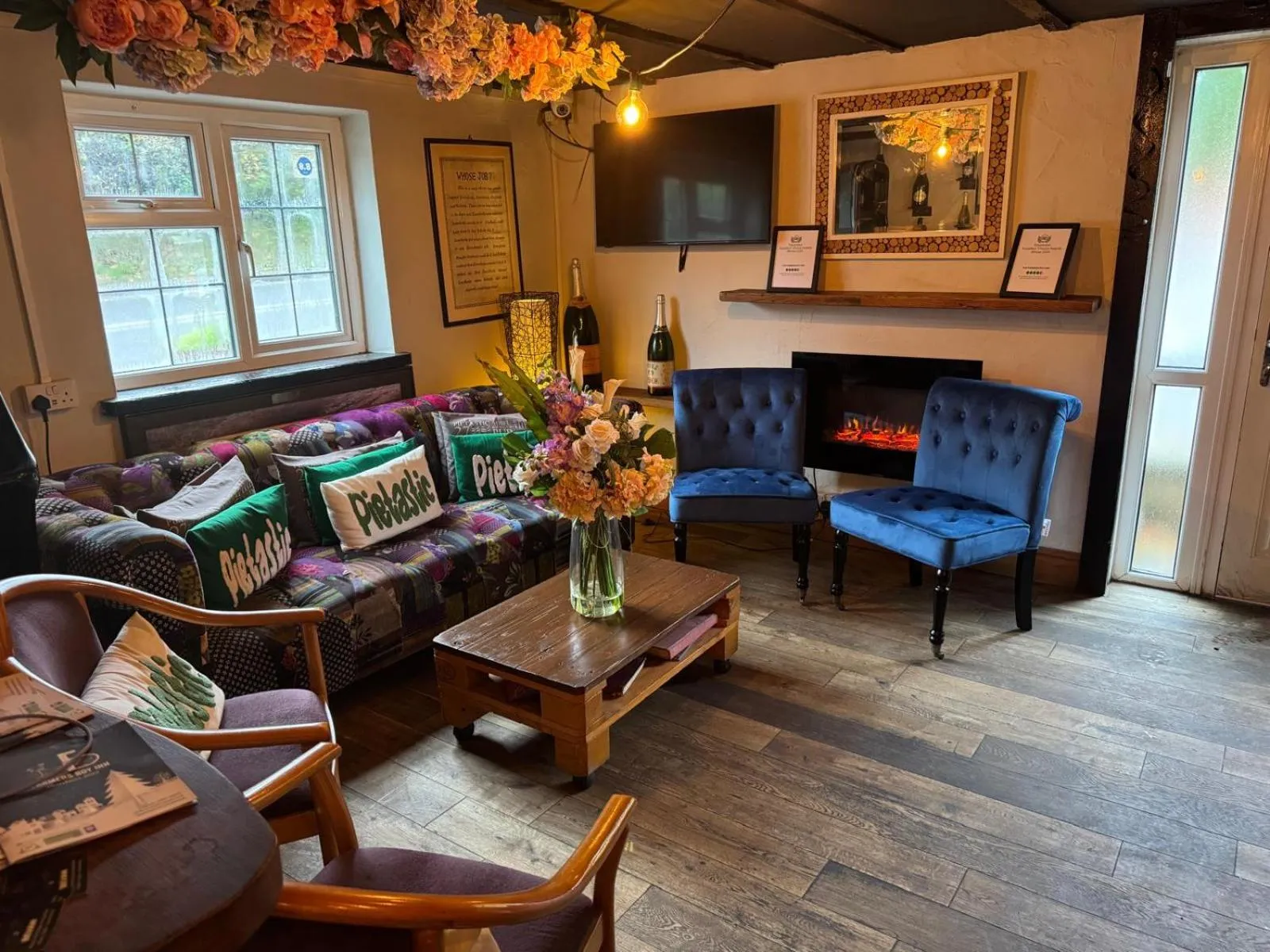 Restaurant/places to eat in The Farmers Boy Inn Guest House