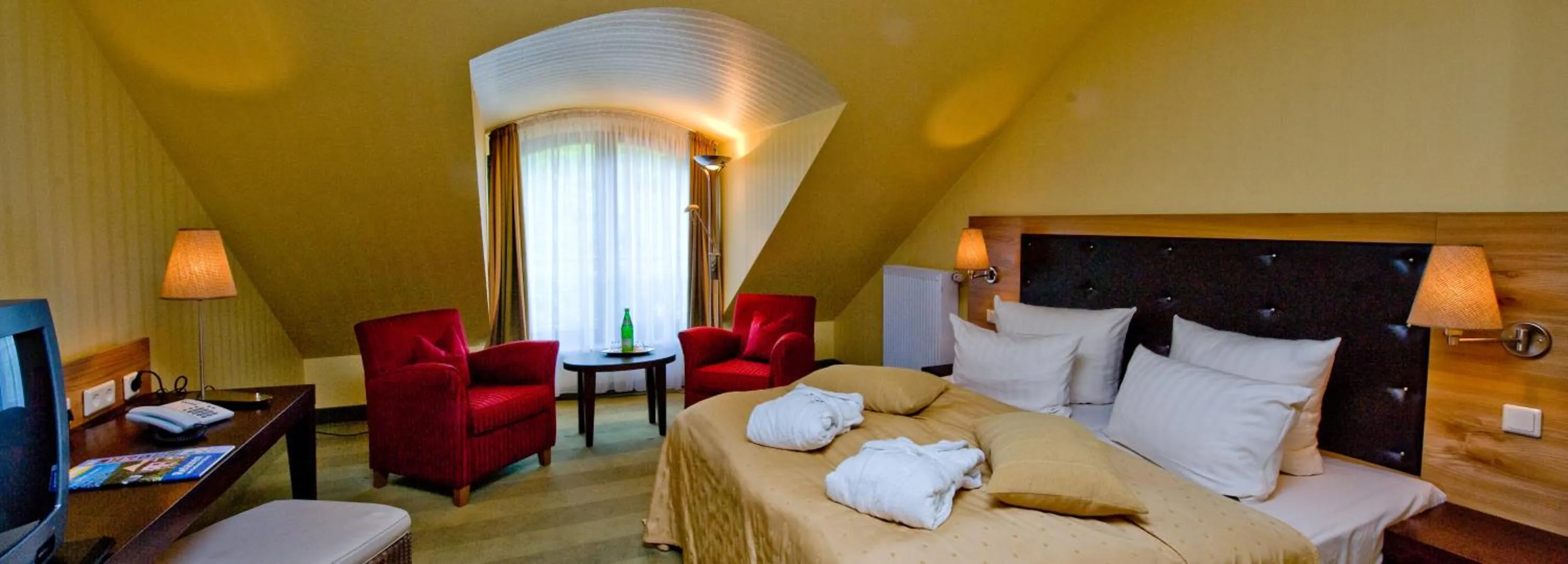 Decorative detail, Bed in Hotel Habichtstein