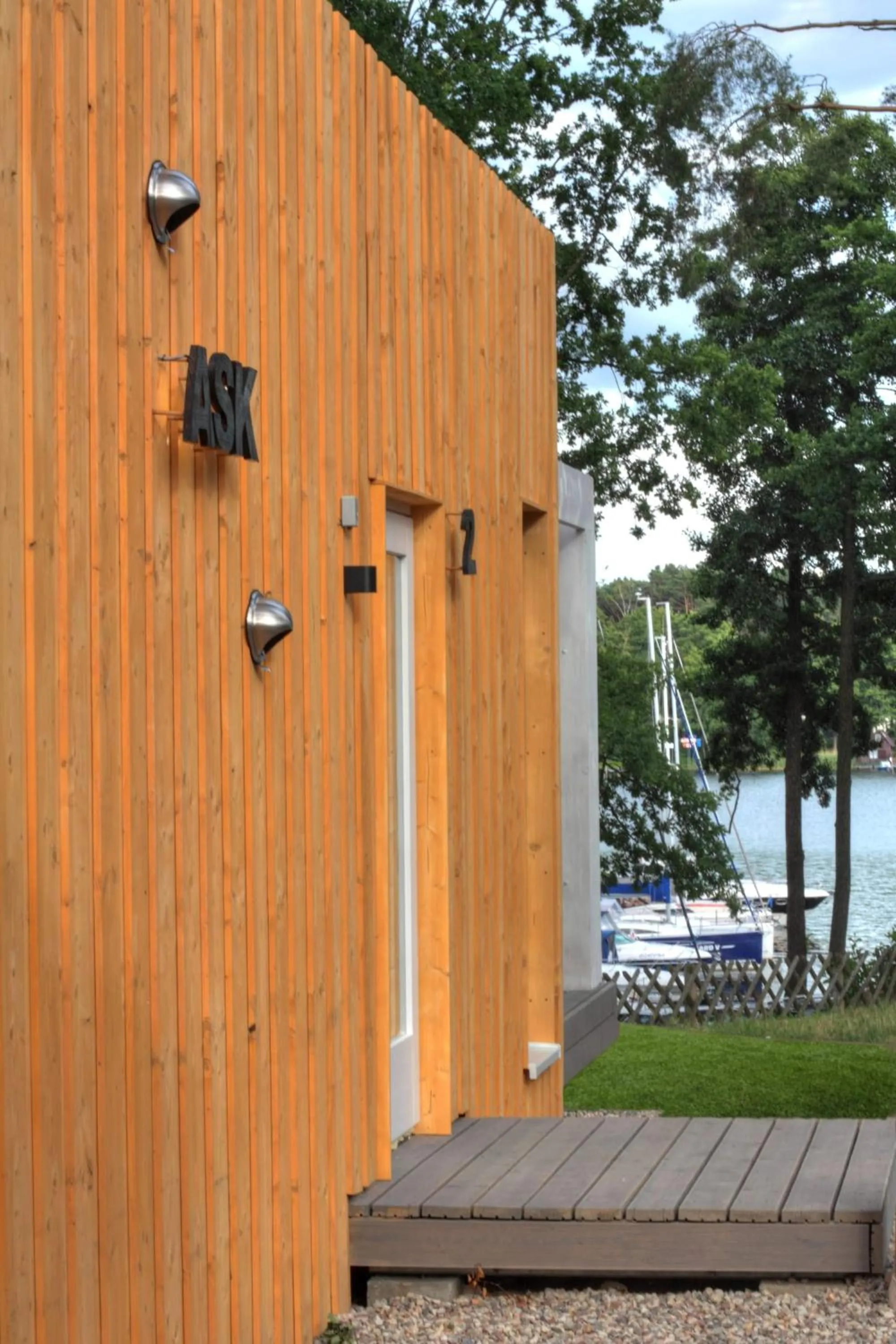 Facade/entrance in Stranda