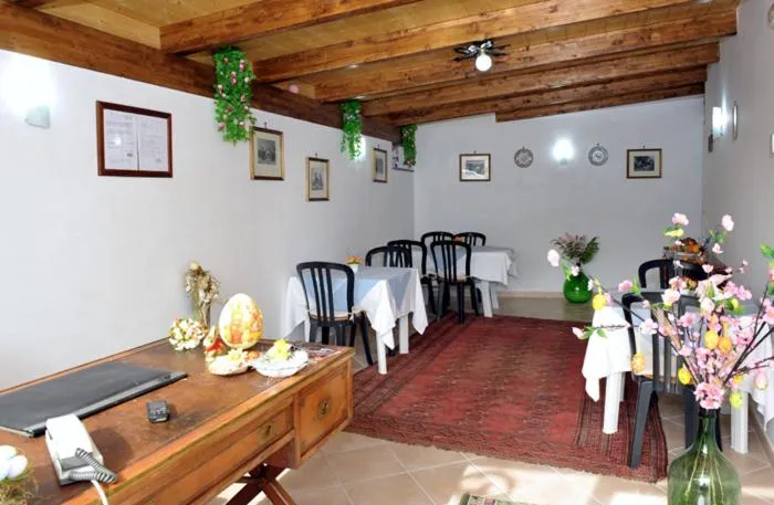 Restaurant/places to eat in Il Cottage B&B