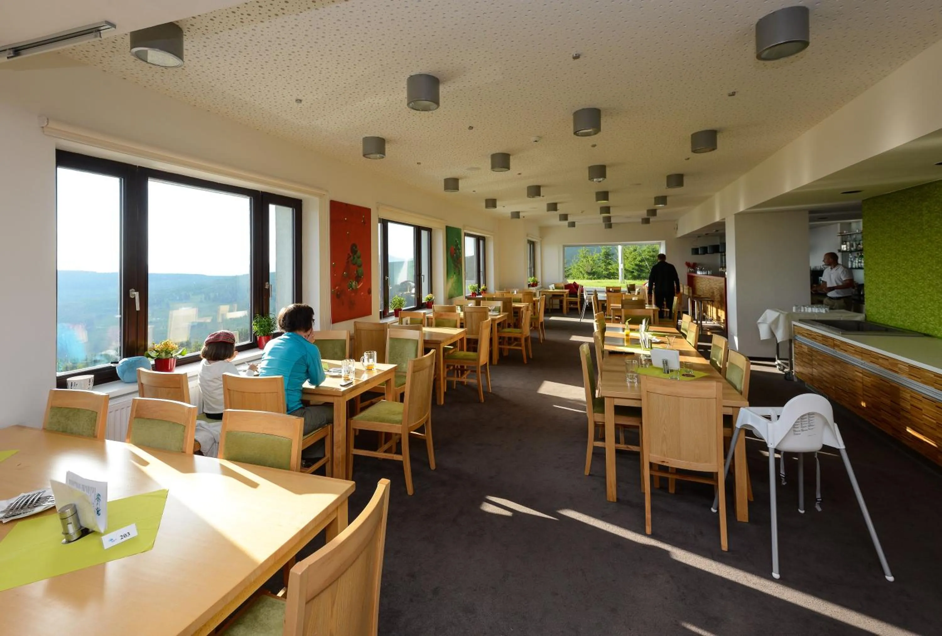 Restaurant/places to eat in Horský Hotel Friesovy Boudy