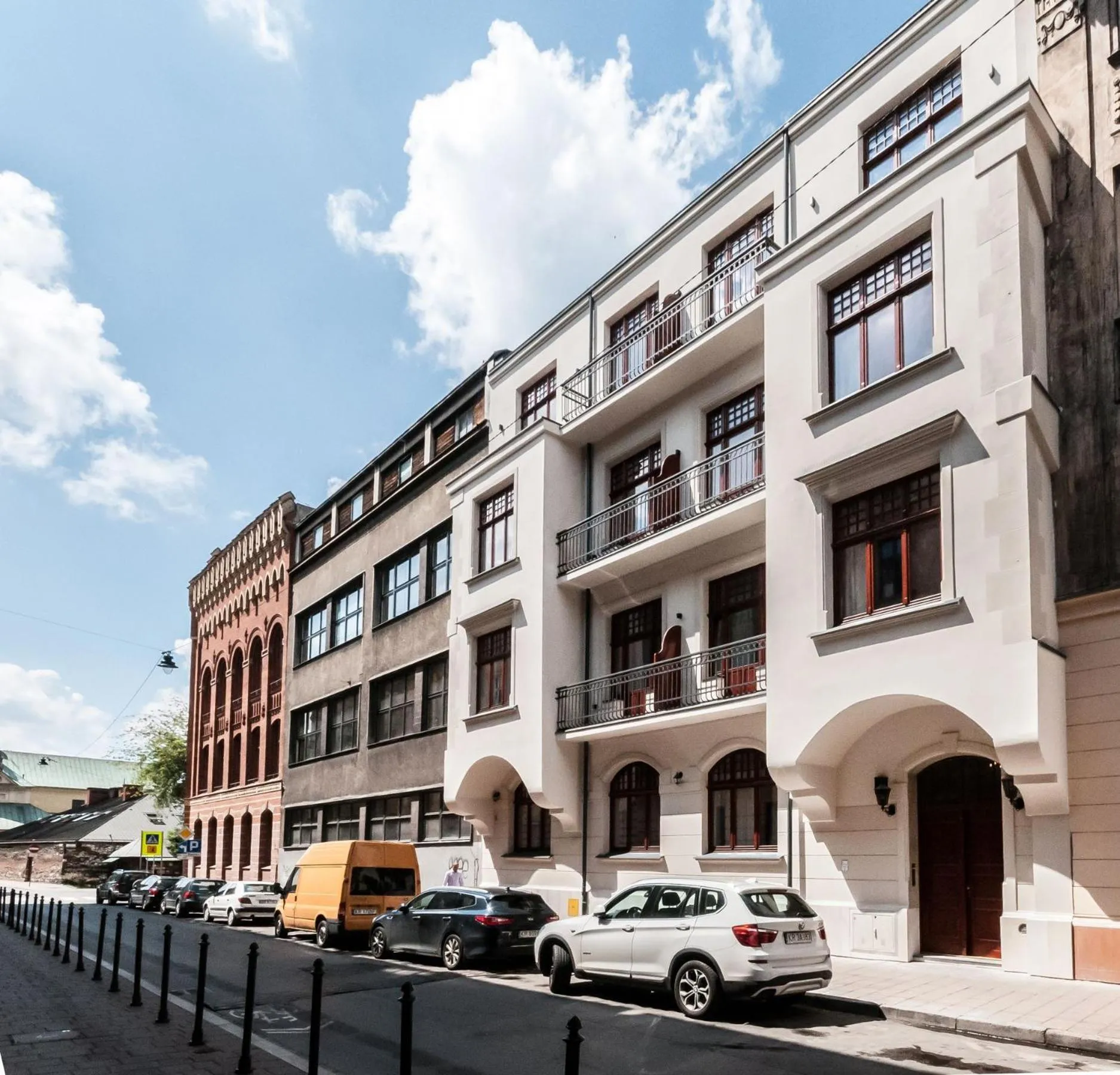 Facade/entrance in Apartamenty L5