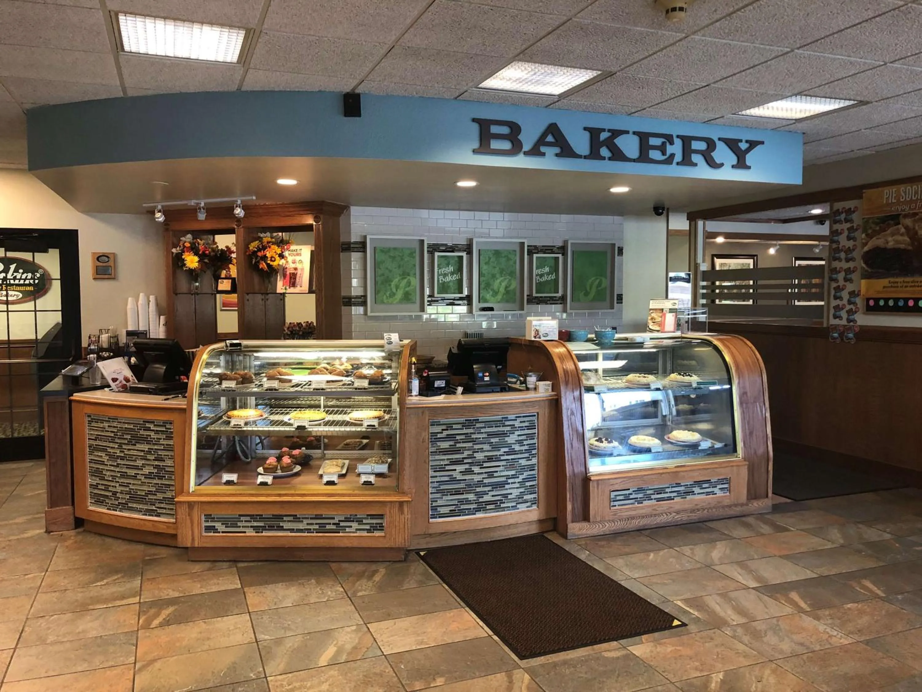 Restaurant/places to eat in Best Western Tomah Hotel