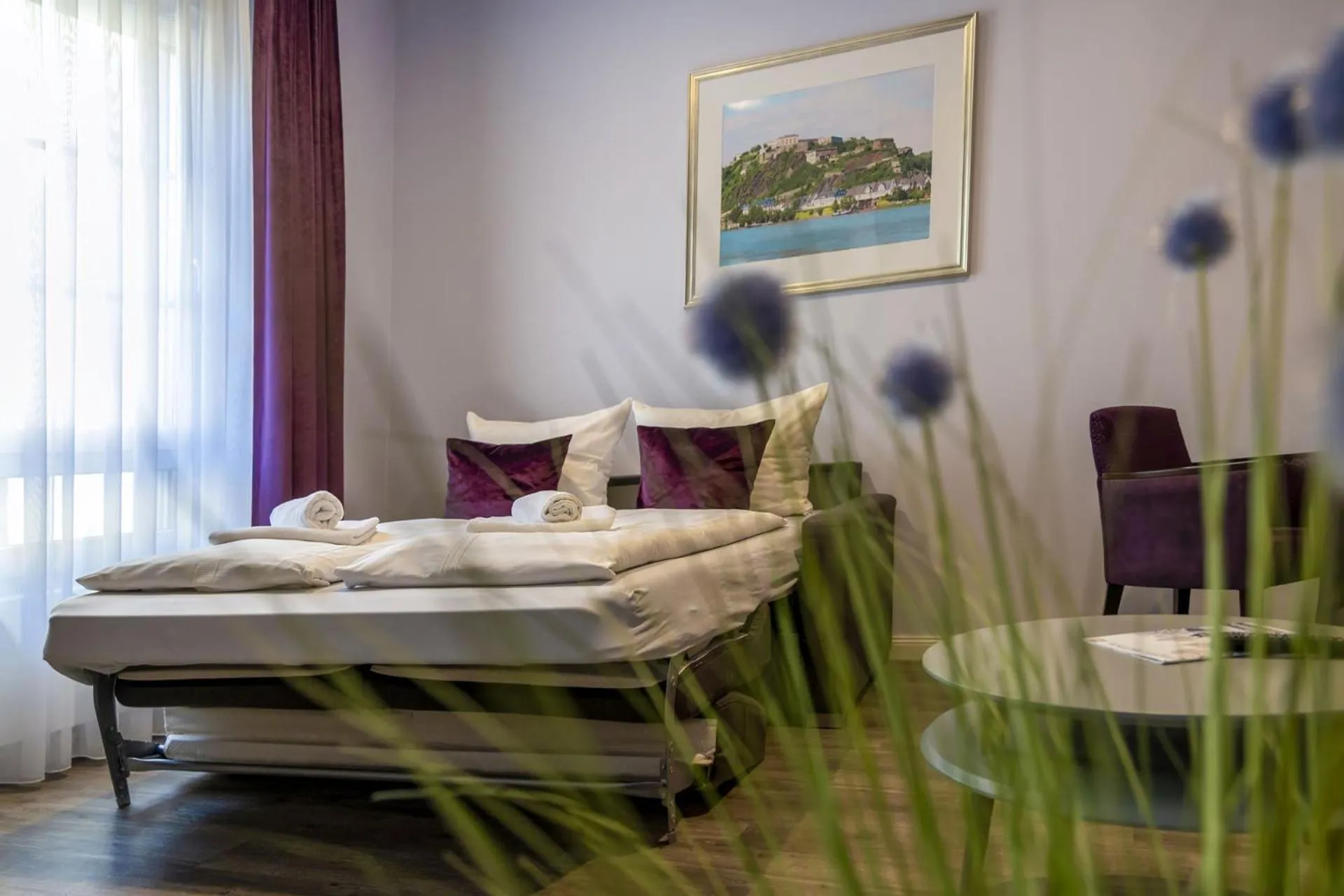 Photo of the whole room, Bed in Apartmenthaus Burgenheimat in Rhens bei Koblenz