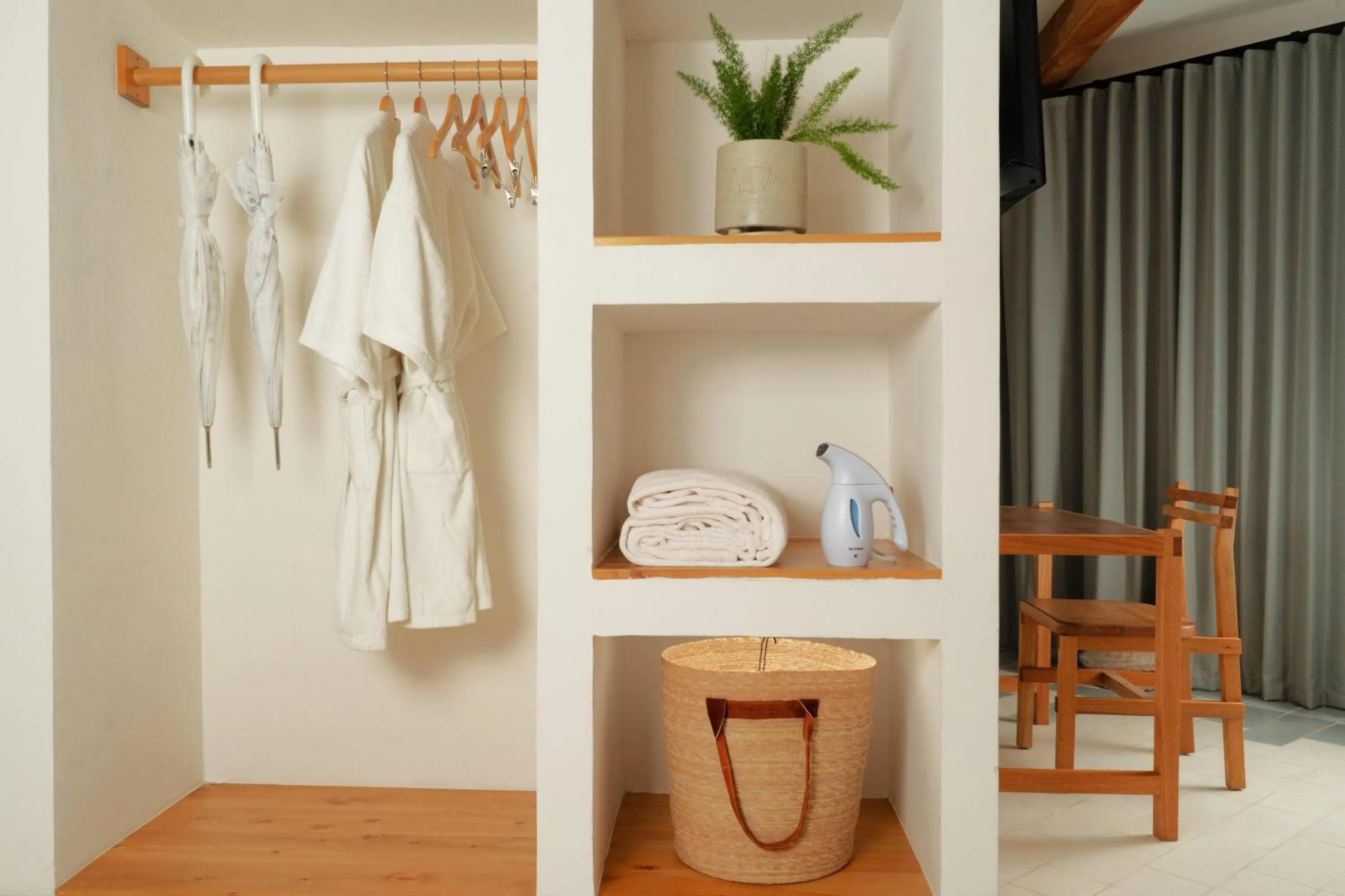 Photo of the whole room in Sombra del Agua