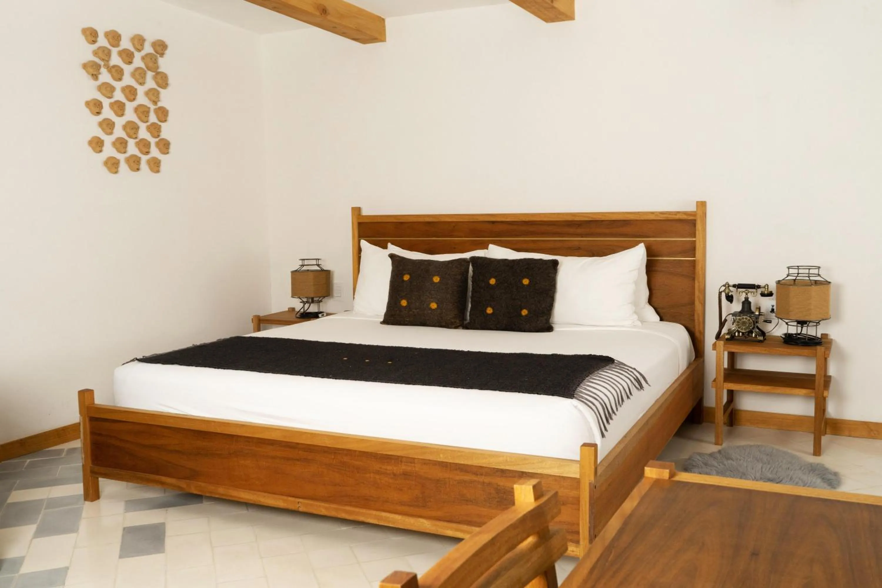 Photo of the whole room, Bed in Sombra del Agua