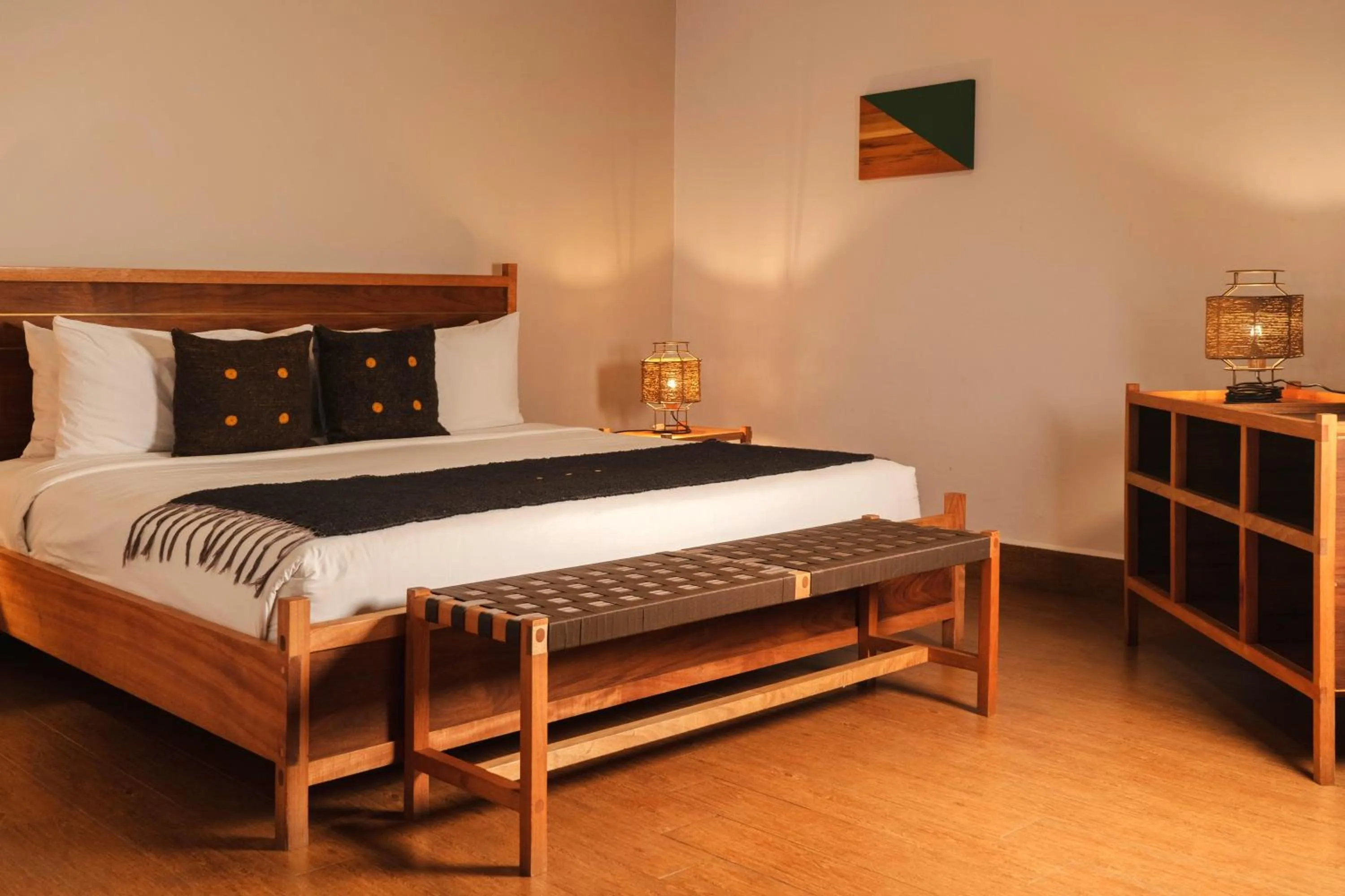 Photo of the whole room, Bed in Sombra del Agua