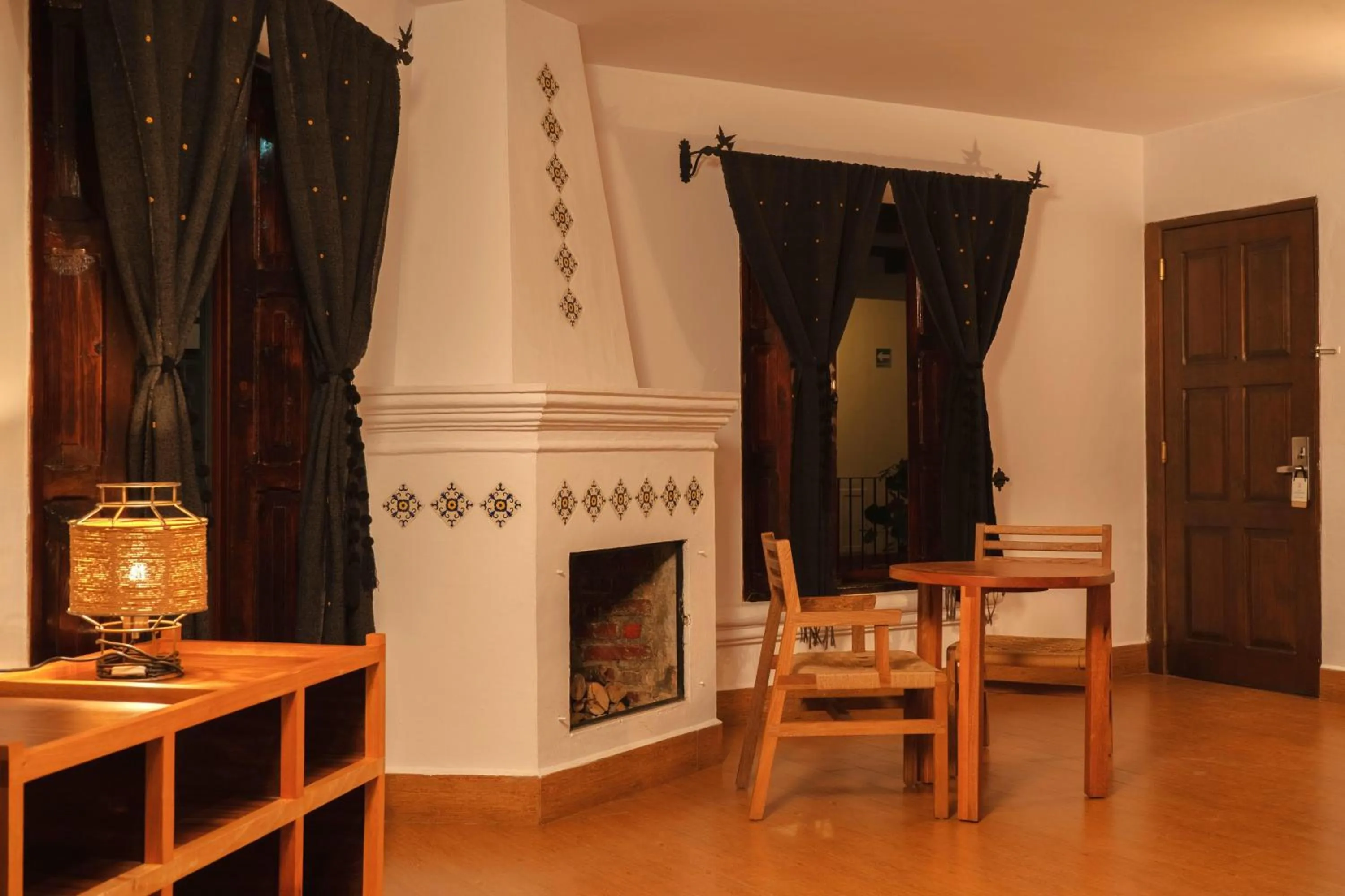 Photo of the whole room in Sombra del Agua