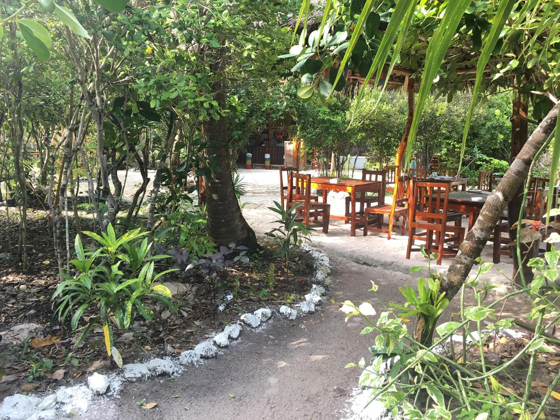 Restaurant/places to eat in Mount Zion Lodge