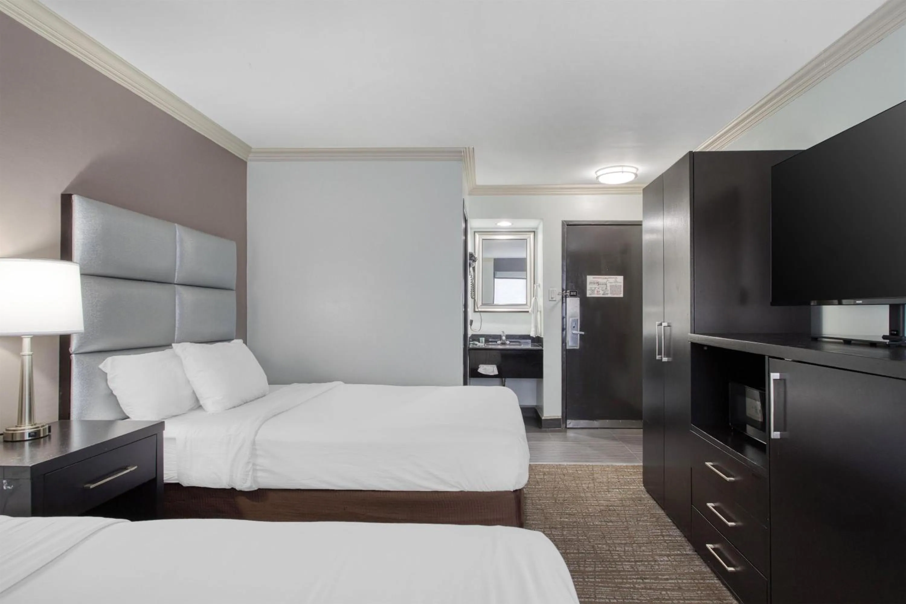 Bedroom, Bed in Best Western Webster Hotel, NASA