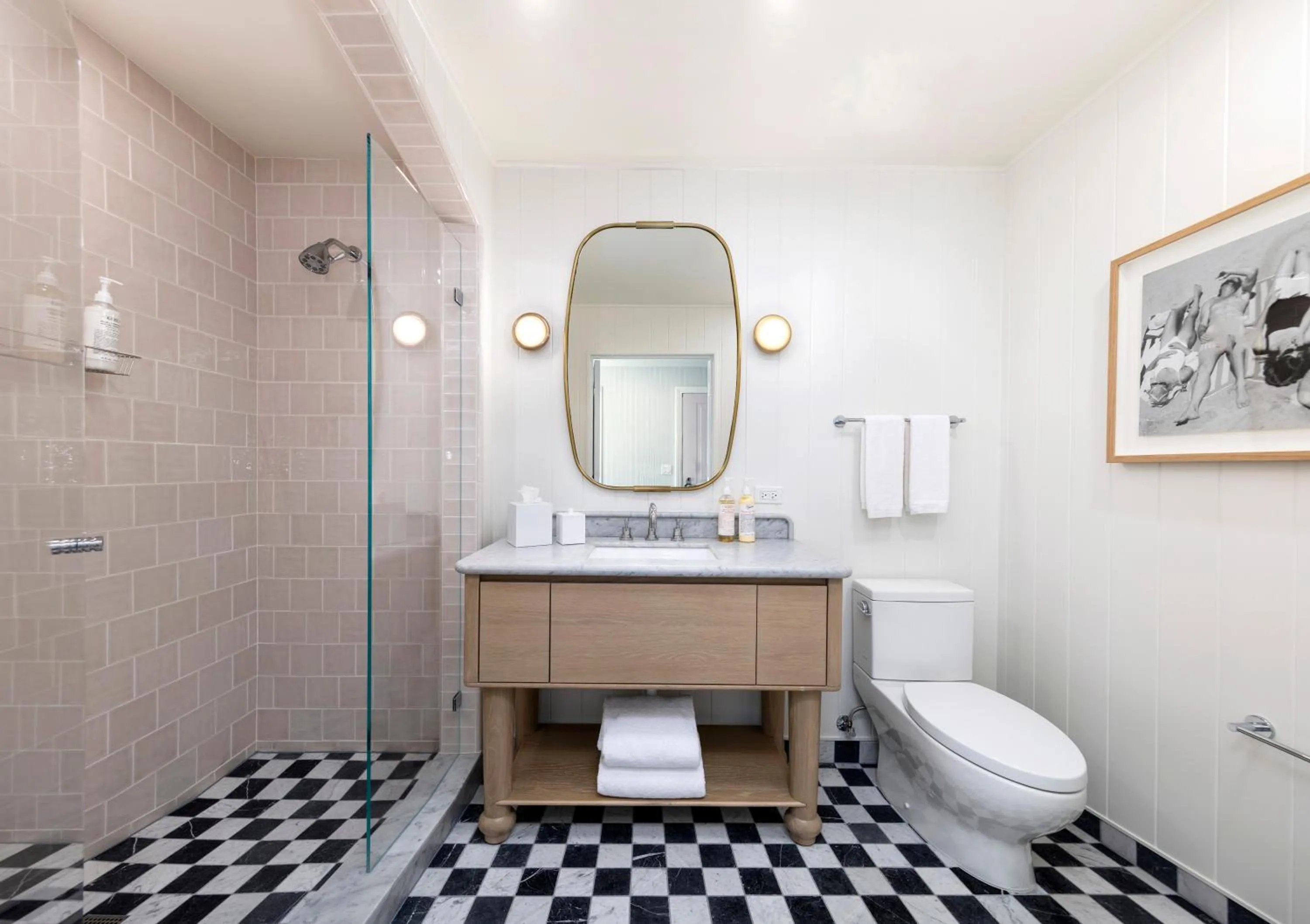 Bathroom in Bay Shores Peninsula Hotel