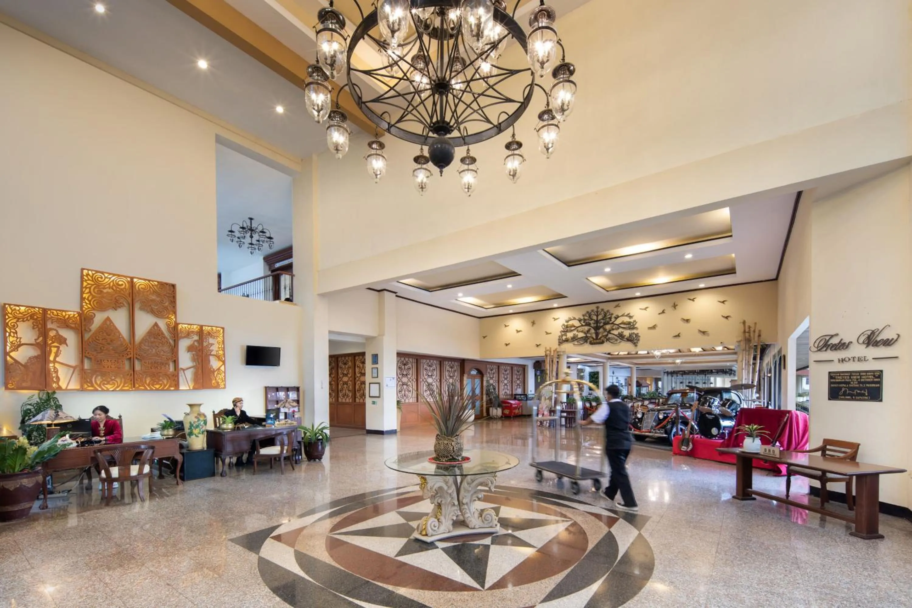 Lobby or reception in Royal Hotel and Convention Tretes