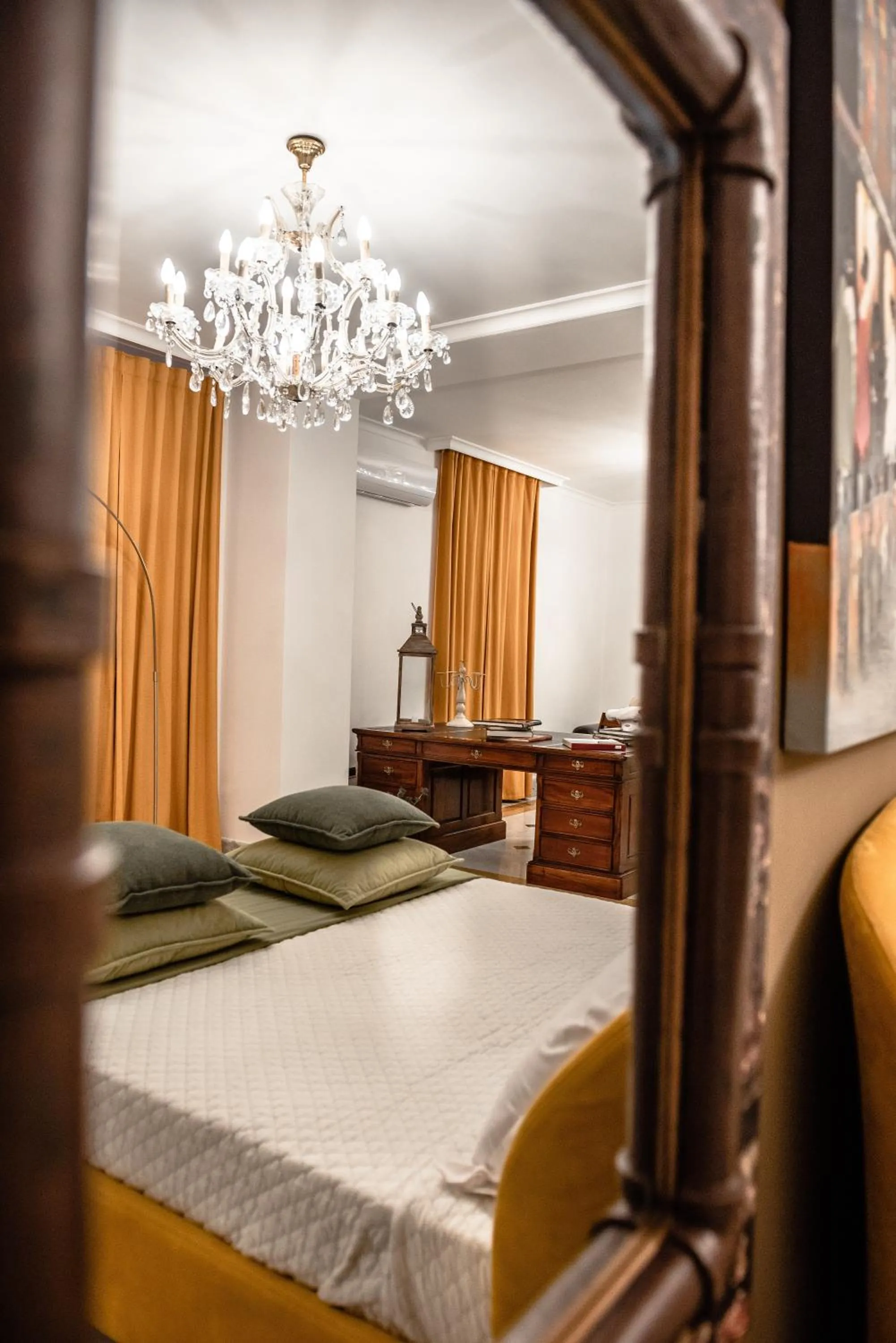 Photo of the whole room, Bed in Relais La Lanterne