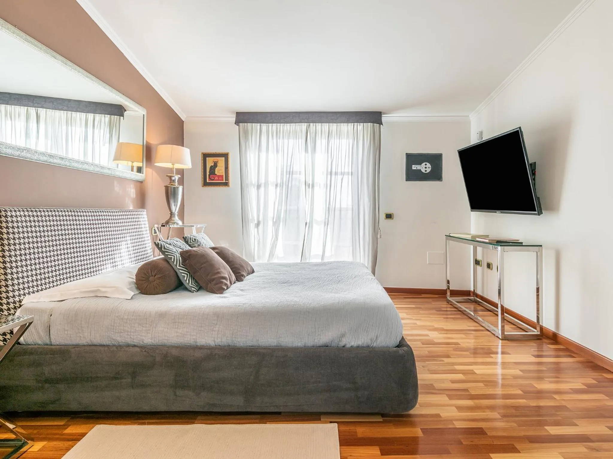 Photo of the whole room, Bed in Relais La Lanterne