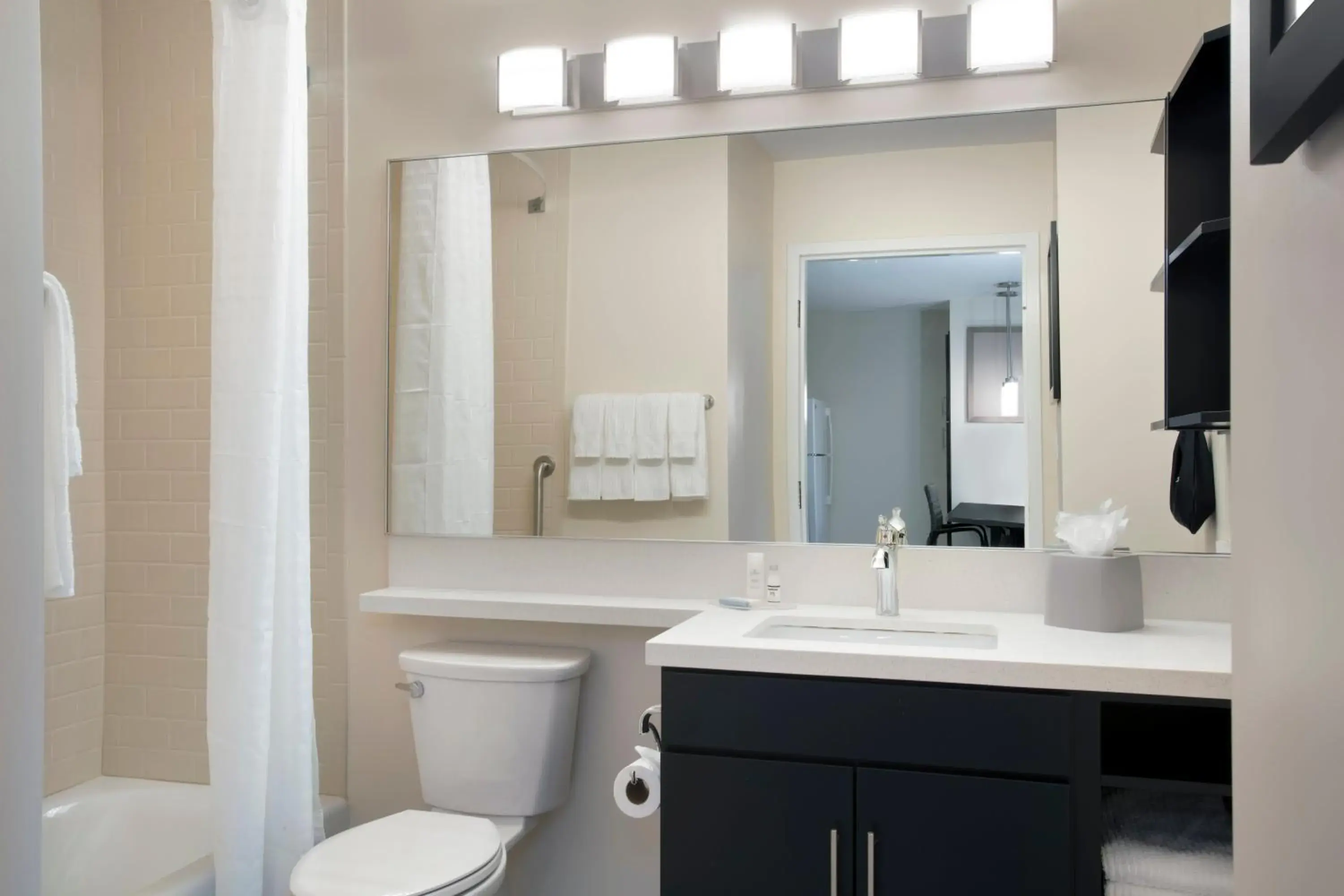 Studio Suite with Two Queen Beds in Candlewood Suites - Miami Exec Airport - Kendall by IHG Studio Suite with Two Queen Beds in Candlewood Suites - Miami Exec Airport - Kendall by IHG