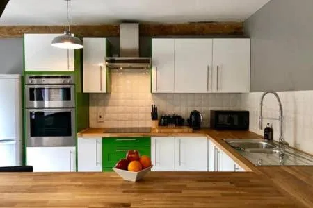 Kitchen or kitchenette in Old Fleece Apartments