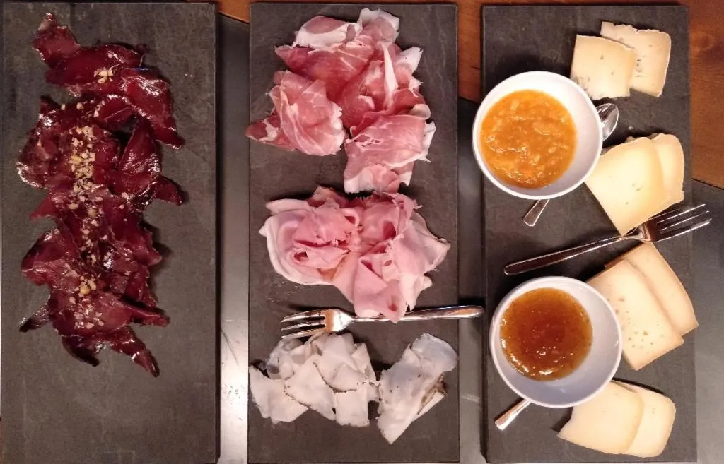 Food in Nuit a Pleiney