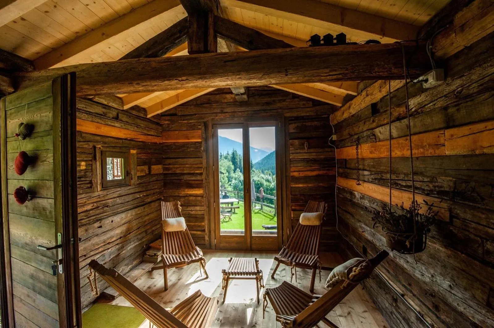 Seating area in Nuit a Pleiney