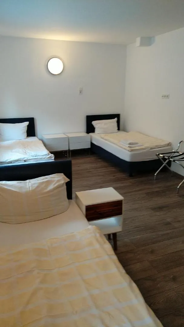 Other, Bed in Hotel Zentrum