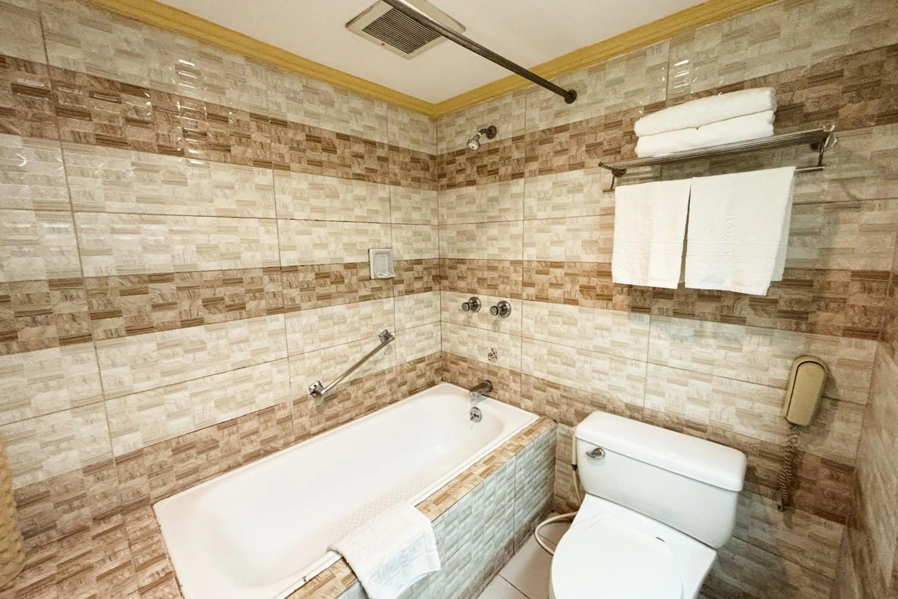 Tiara Oriental Hotel Makati powered by Cocotel