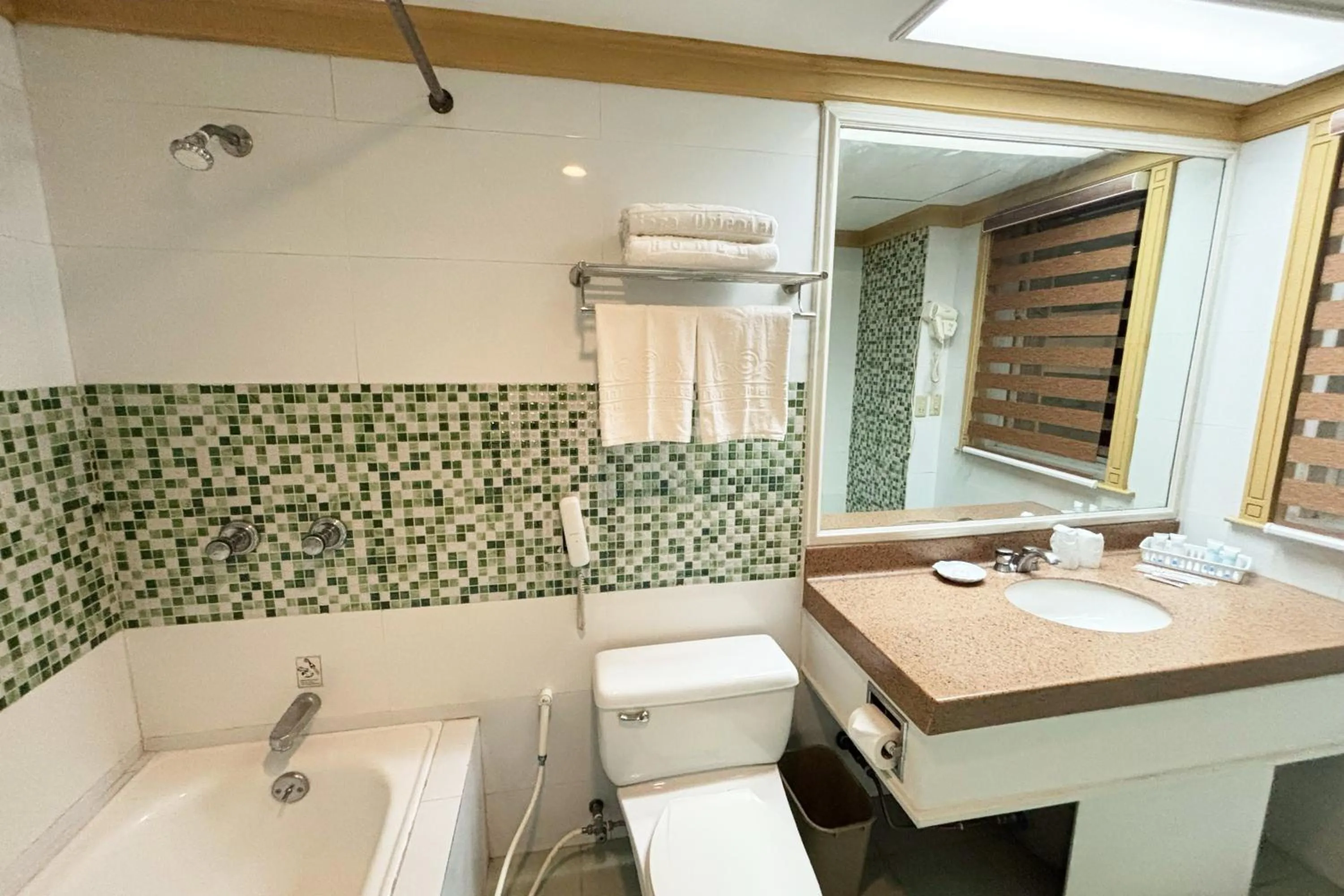 Tiara Oriental Hotel Makati powered by Cocotel