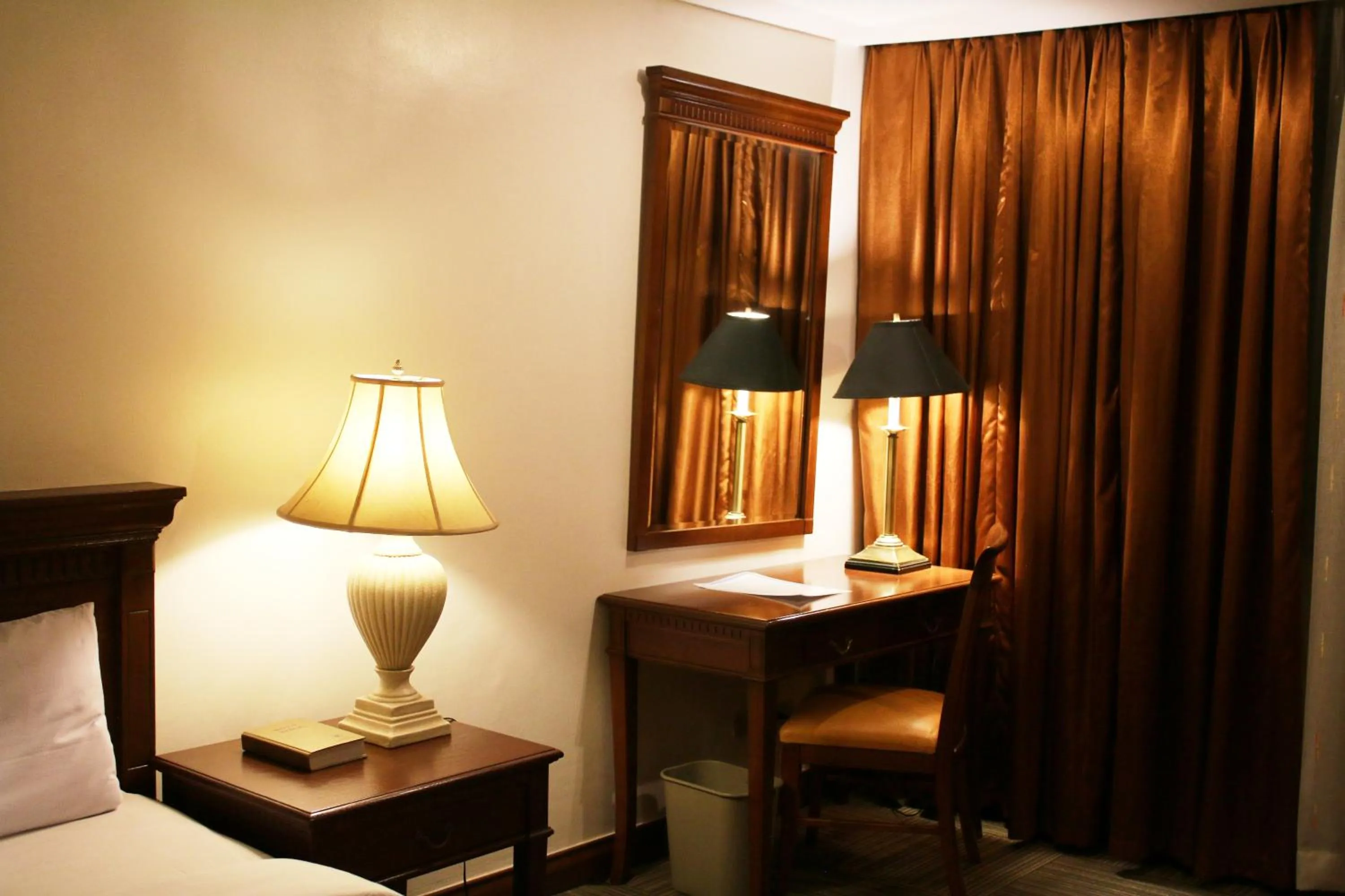 Tiara Oriental Hotel Makati powered by Cocotel