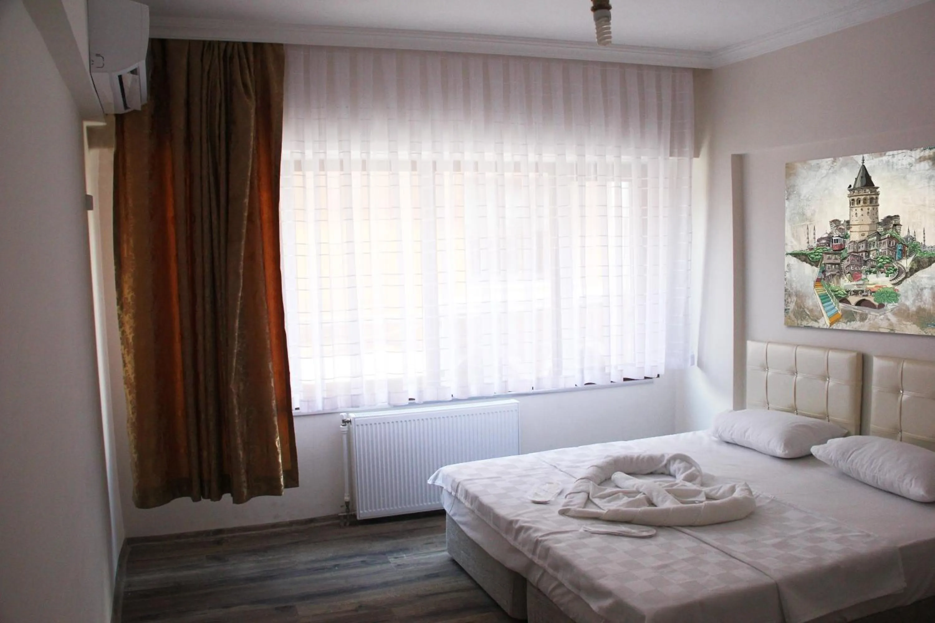 Bed in Marpalace Hotel