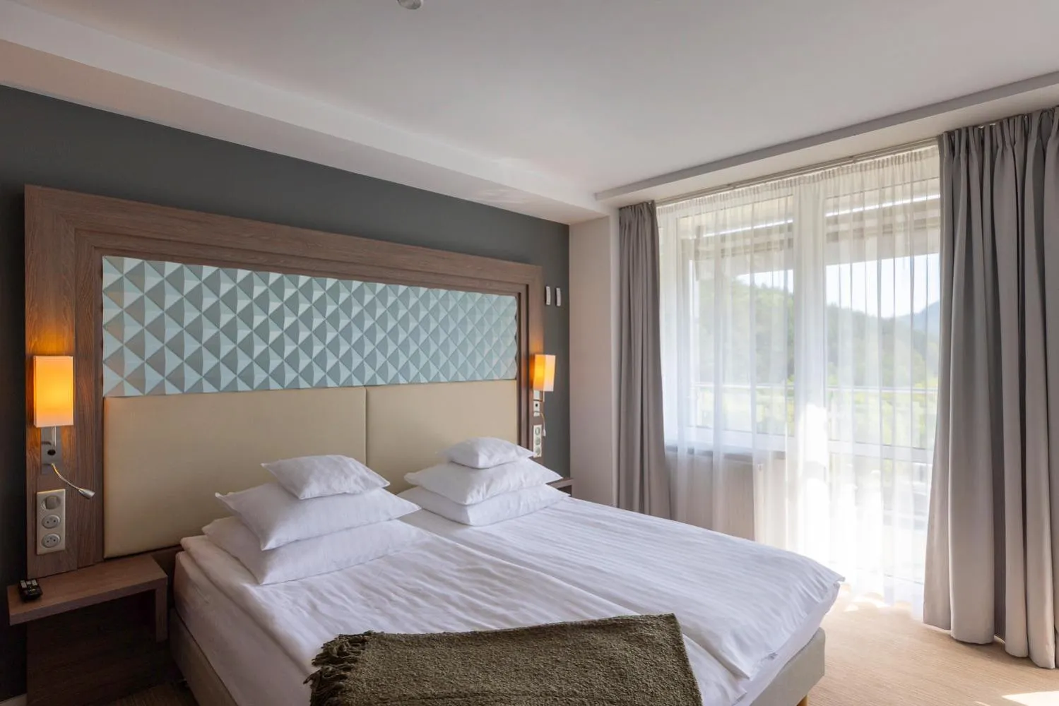 Bed in Hotel Perła Południa