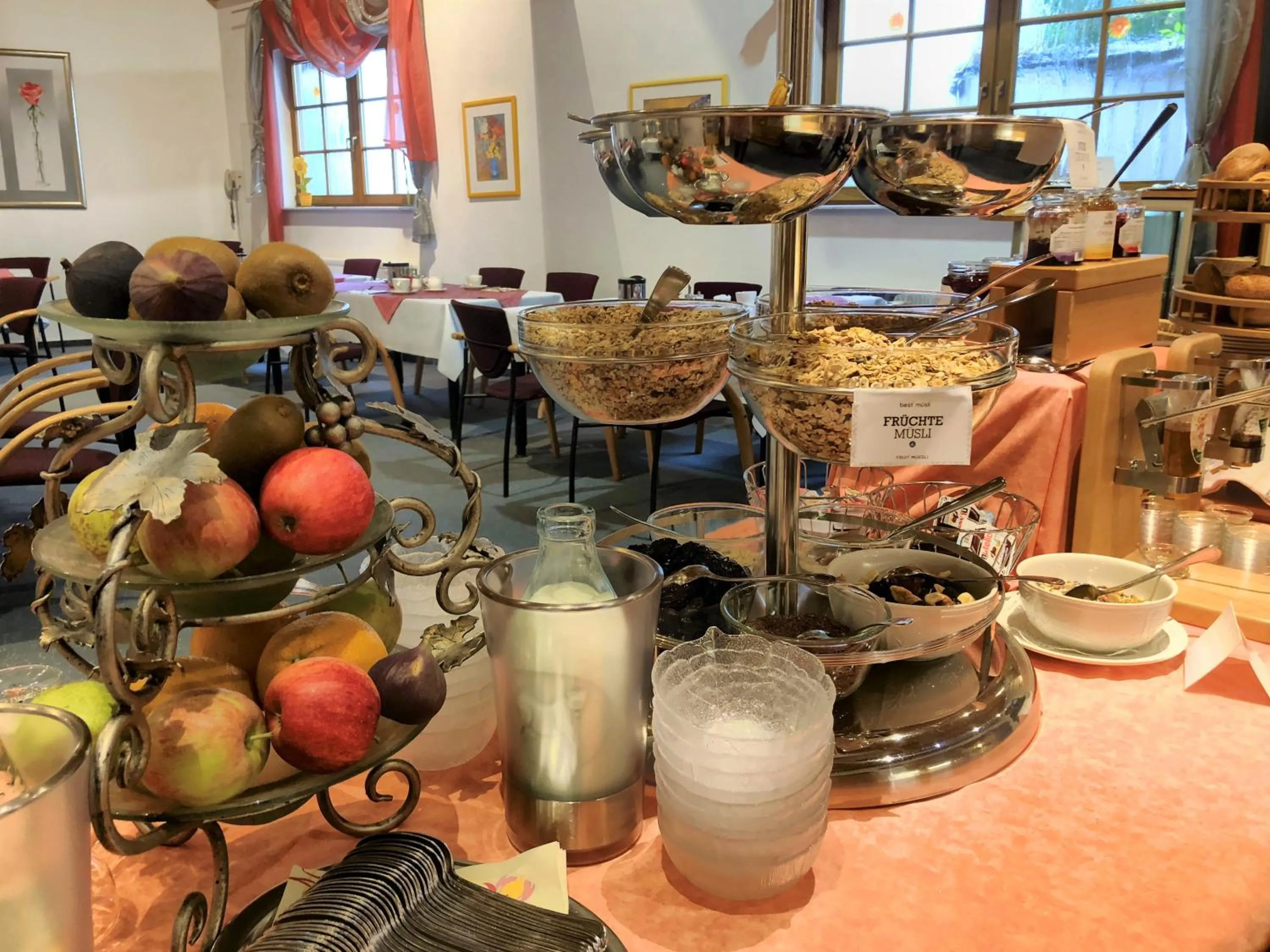 Breakfast in Hotel St.Martiner Castell