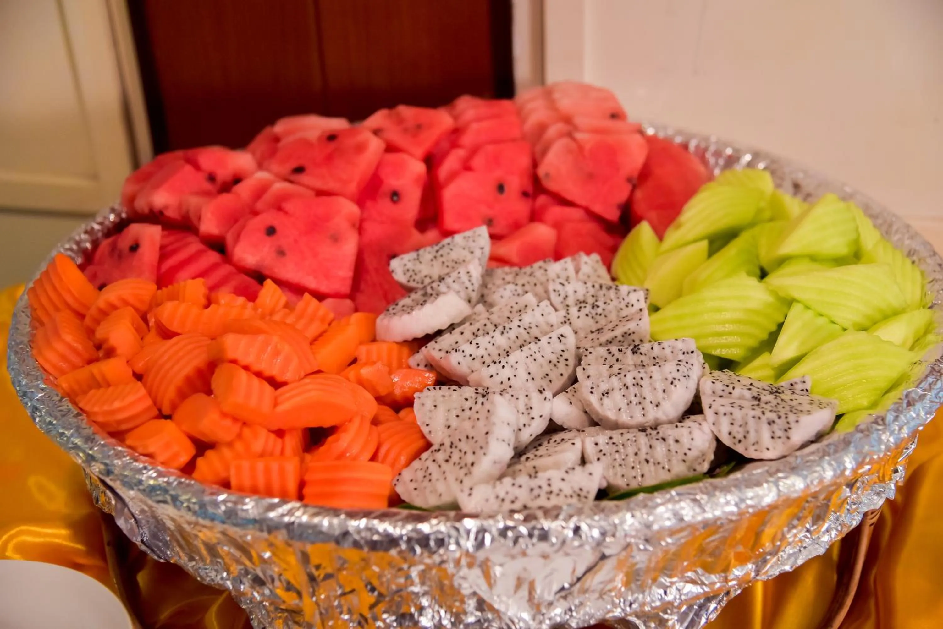 Restaurant/places to eat in Season Palace Huahin Hotel