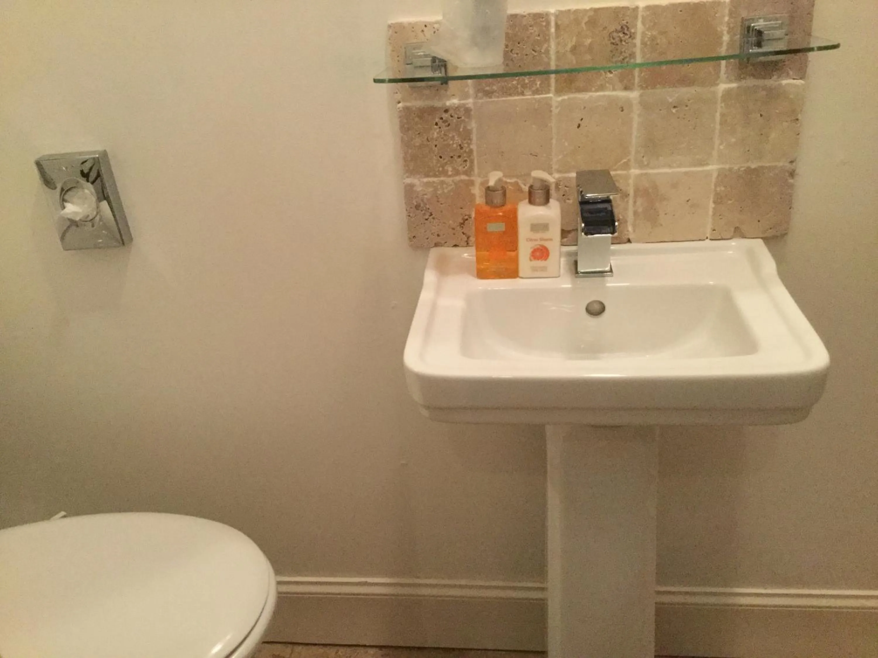 Bathroom in ByTheSea Guest House License SA-00247-F