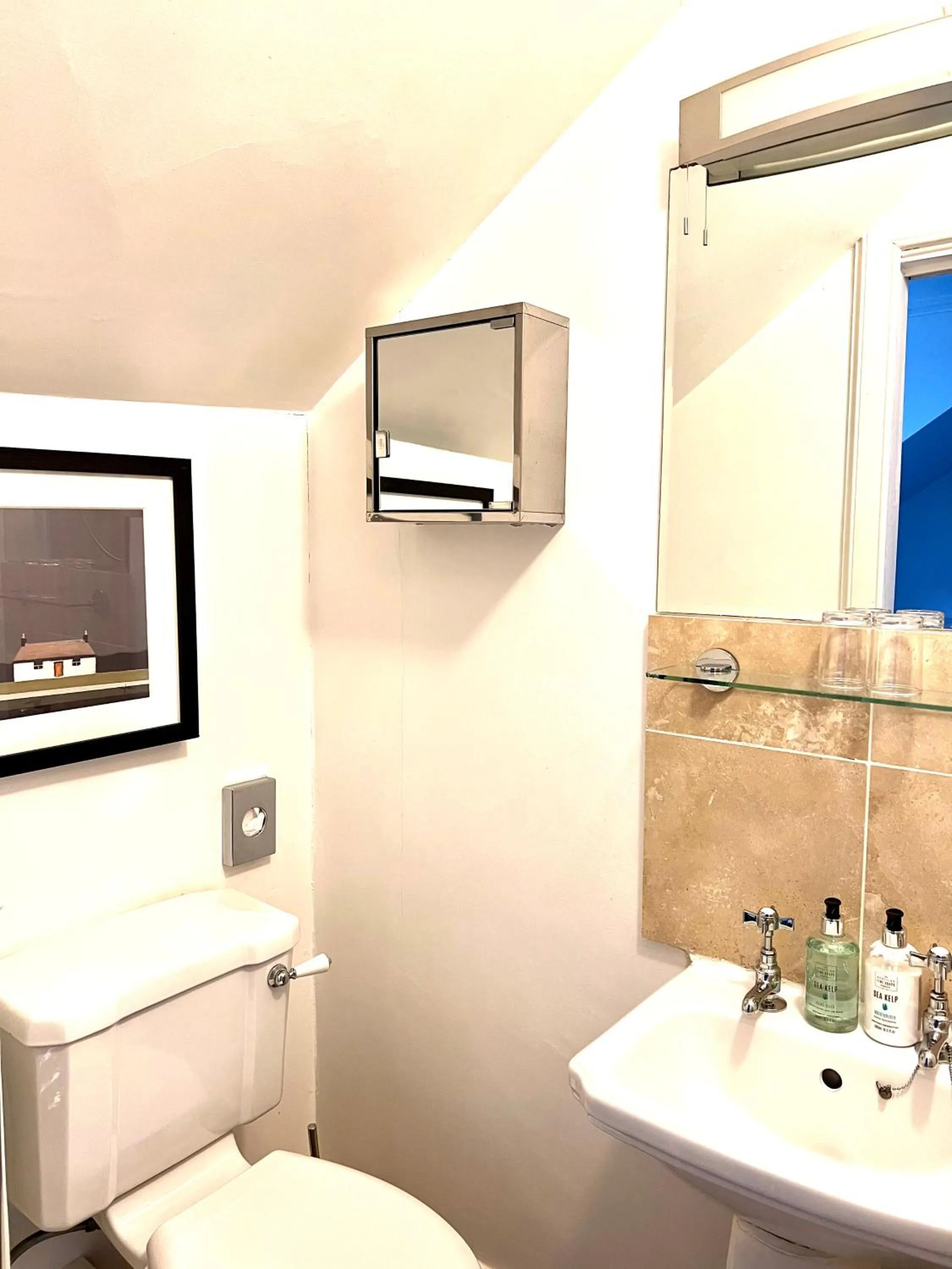 ByTheSea Guest House License SA-00247-F