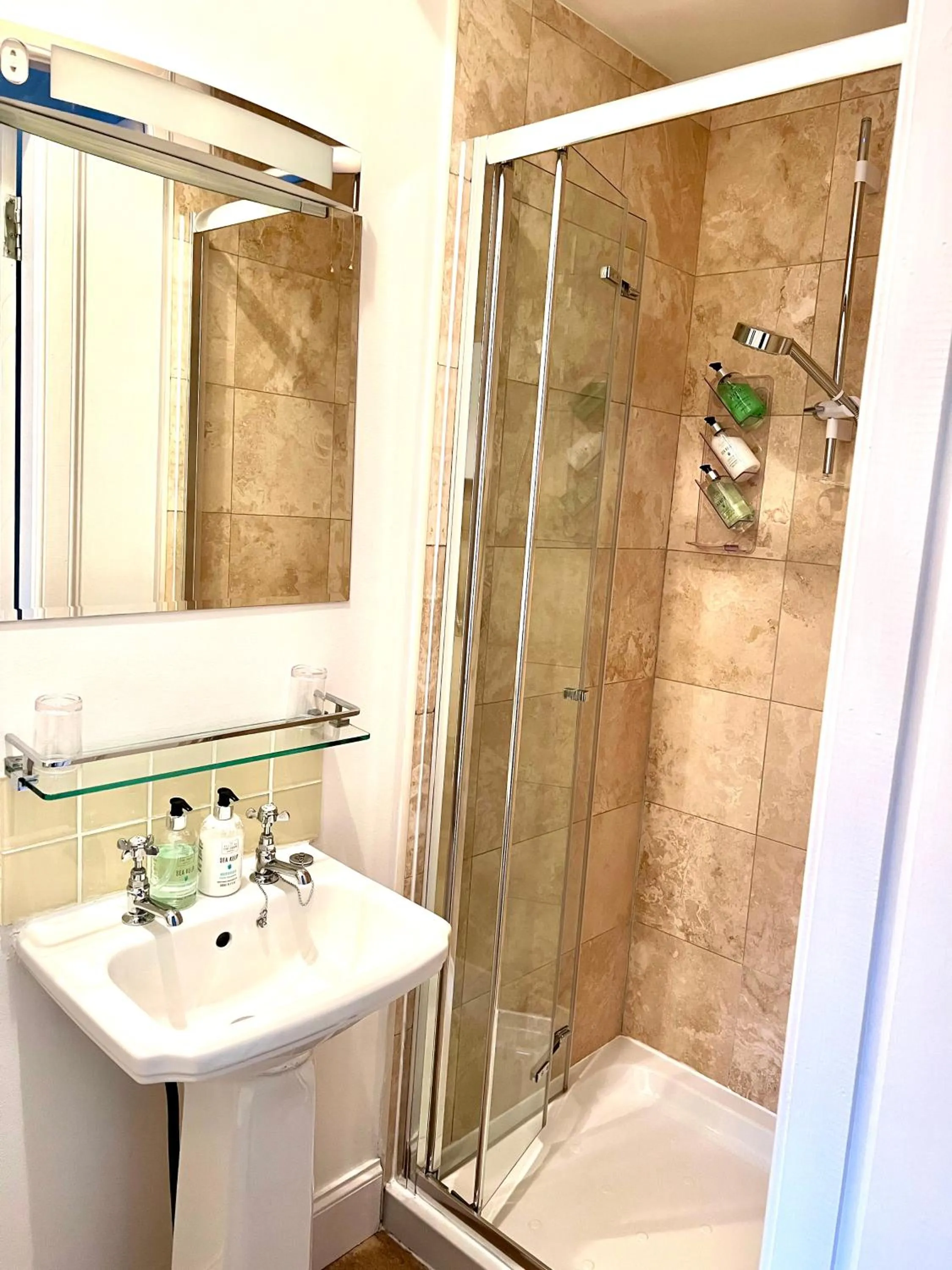 Shower in ByTheSea Guest House License SA-00247-F