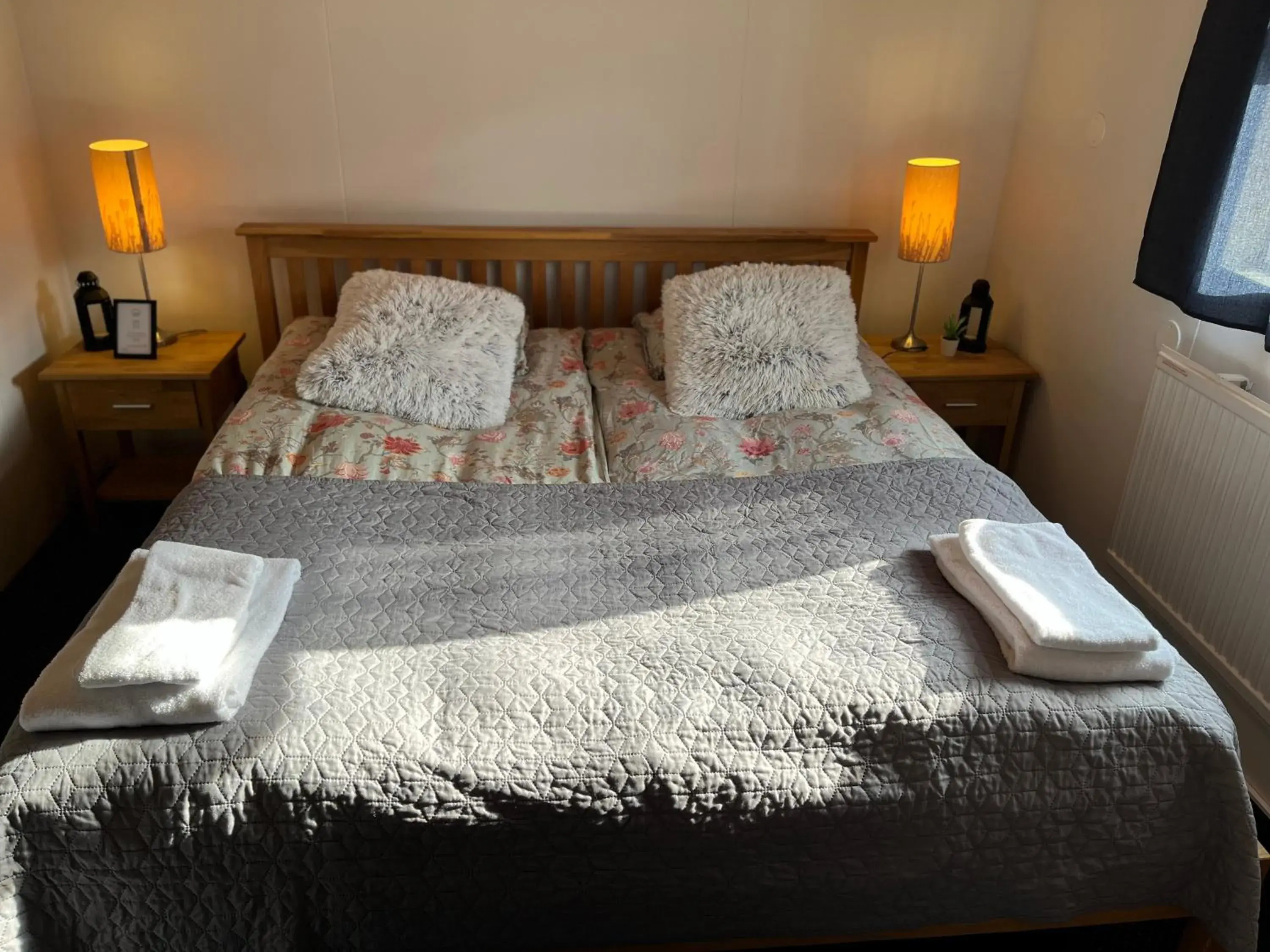 Double Room in Engimyri Lodge Double Room in Engimyri Lodge