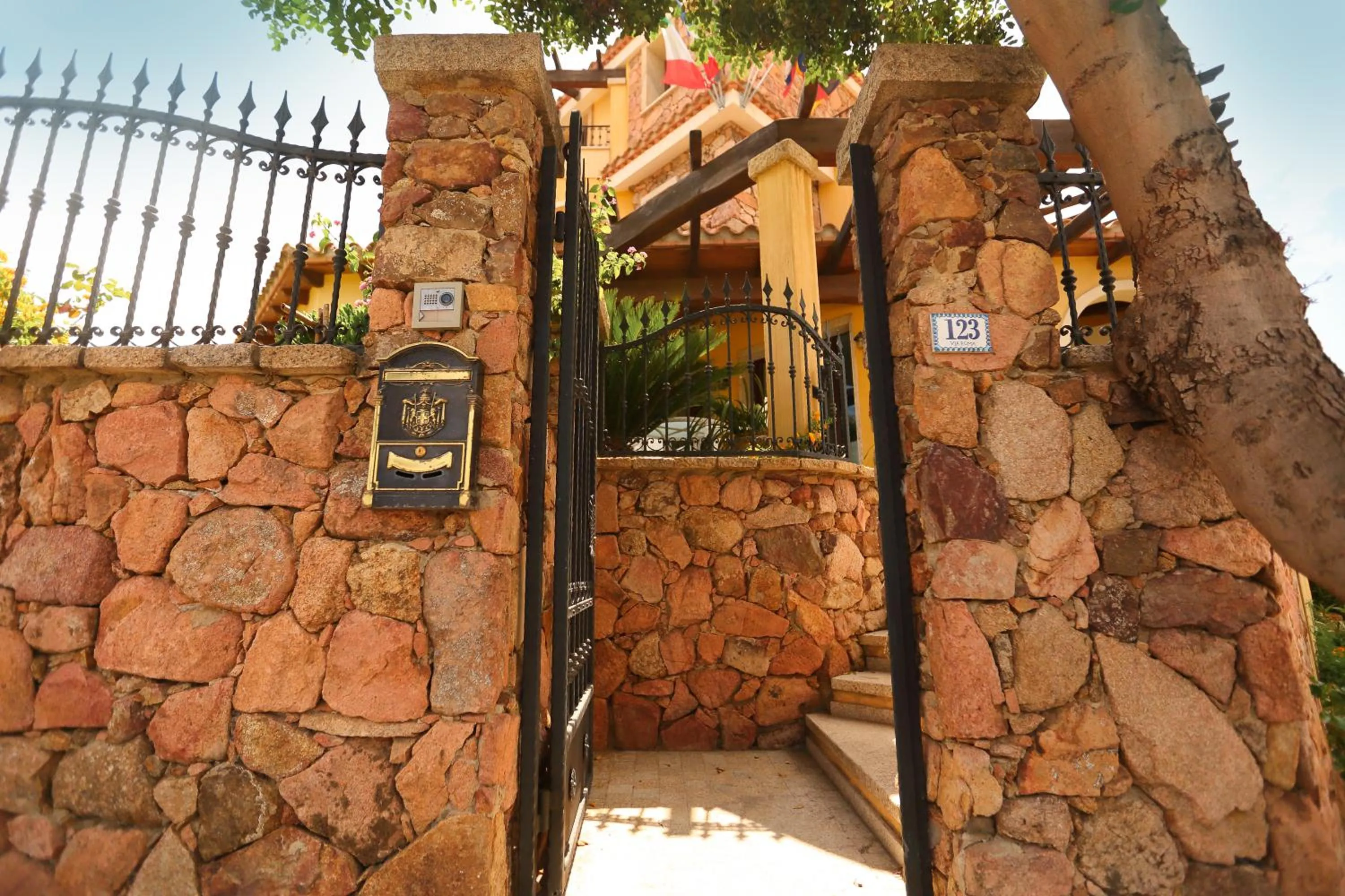 Facade/entrance in Hotel Sa Suergia