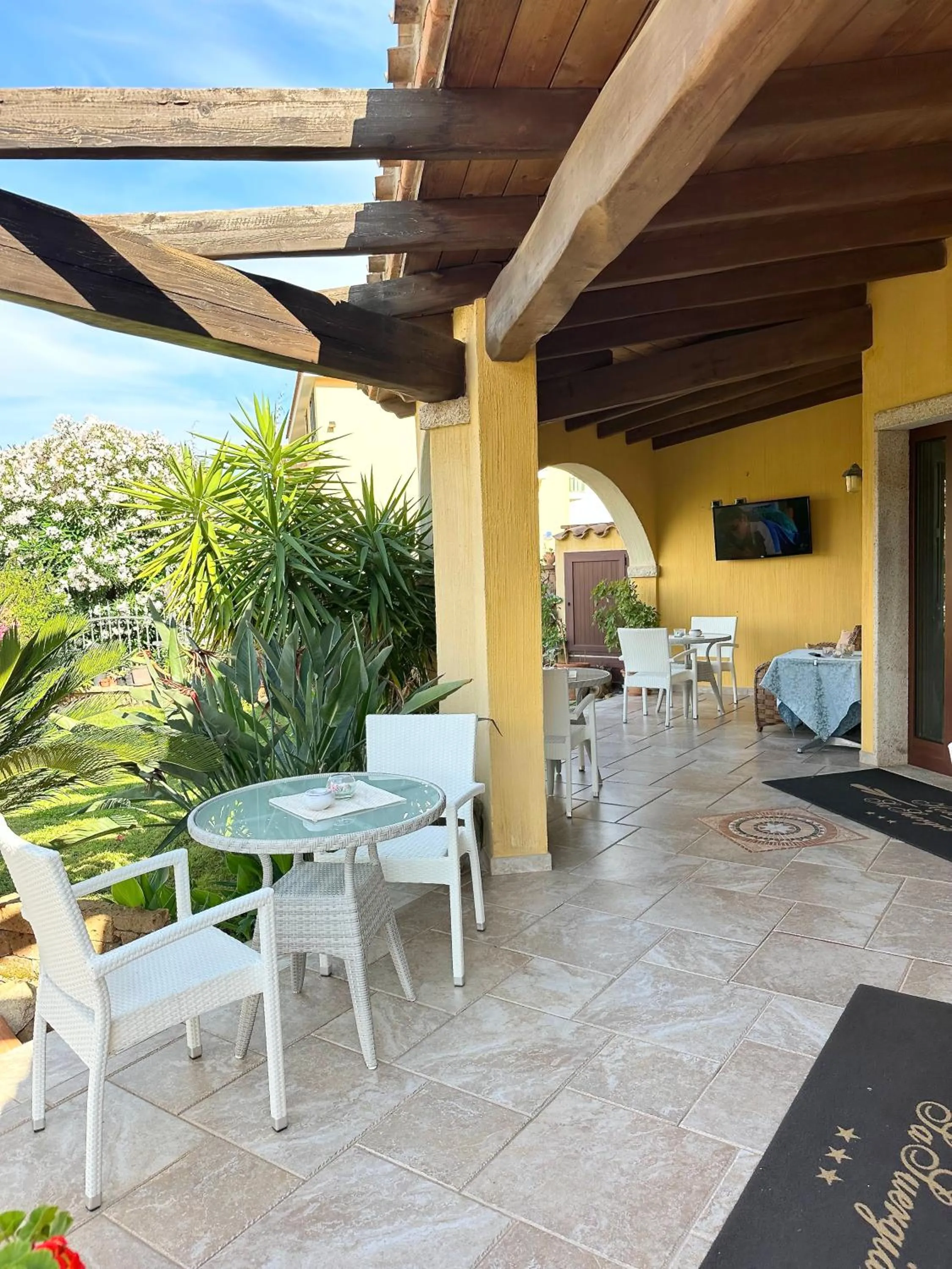 Patio in Hotel Sa Suergia