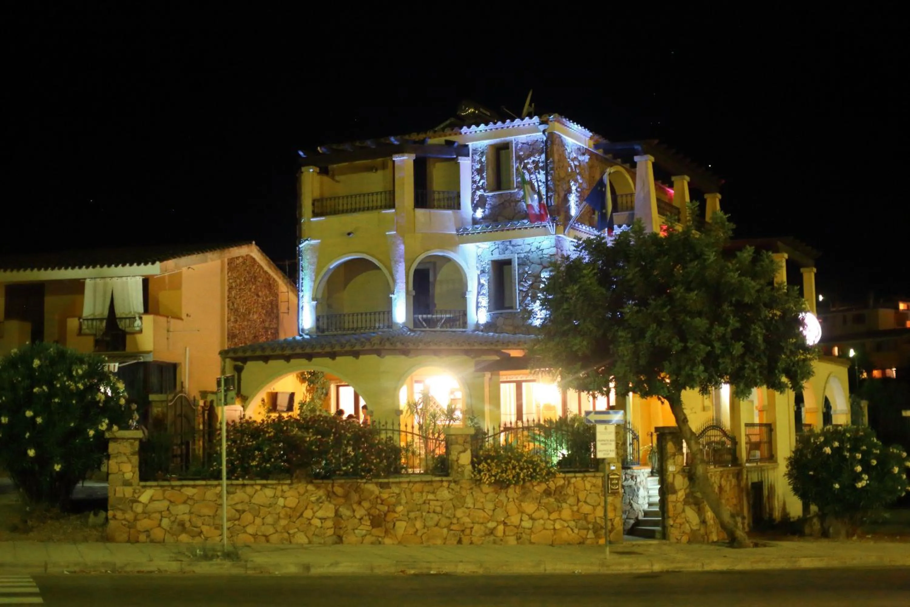 Facade/entrance in Hotel Sa Suergia