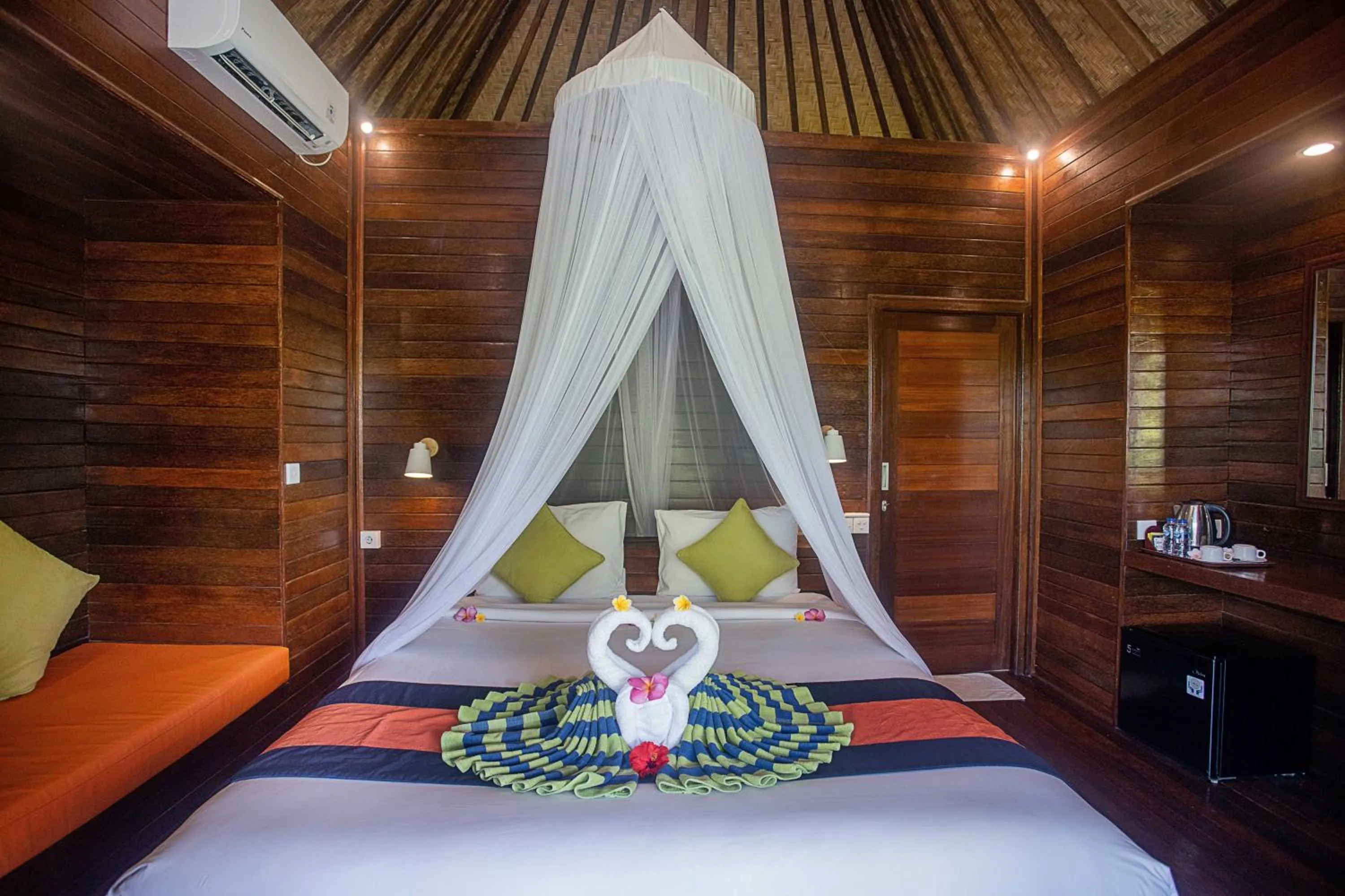 Bed in Samanta Huts