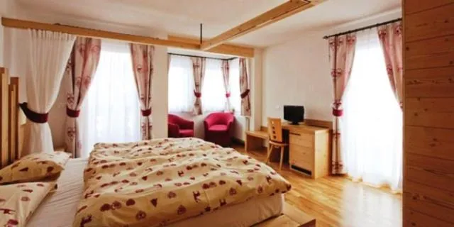 Bed in Hotel Gran Mugon