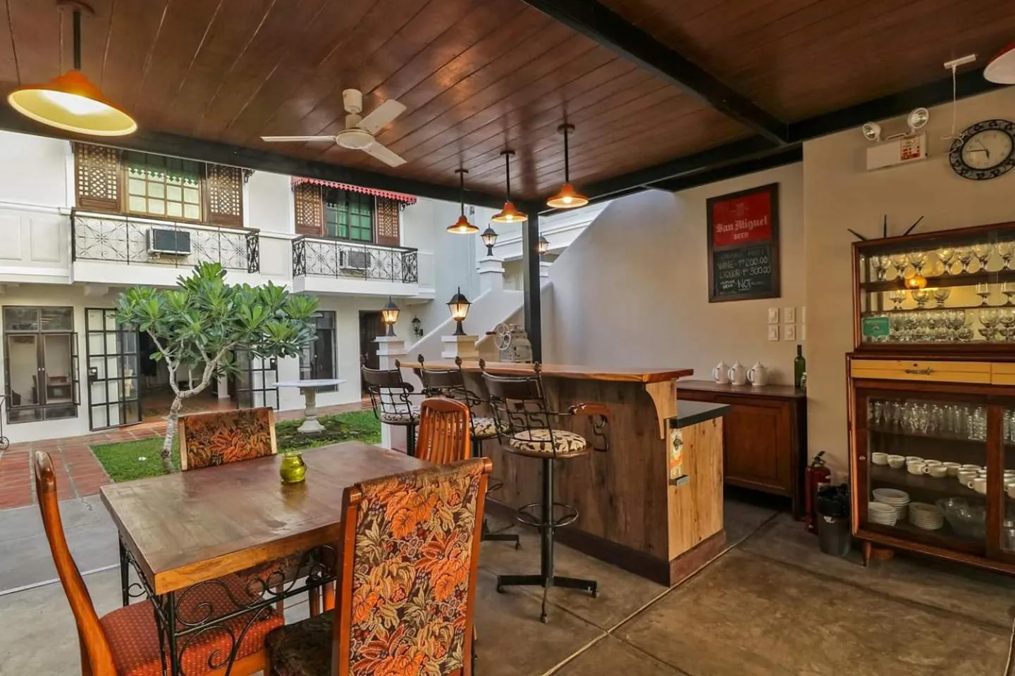 Dining area in Casa Marina Bed and Breakfast